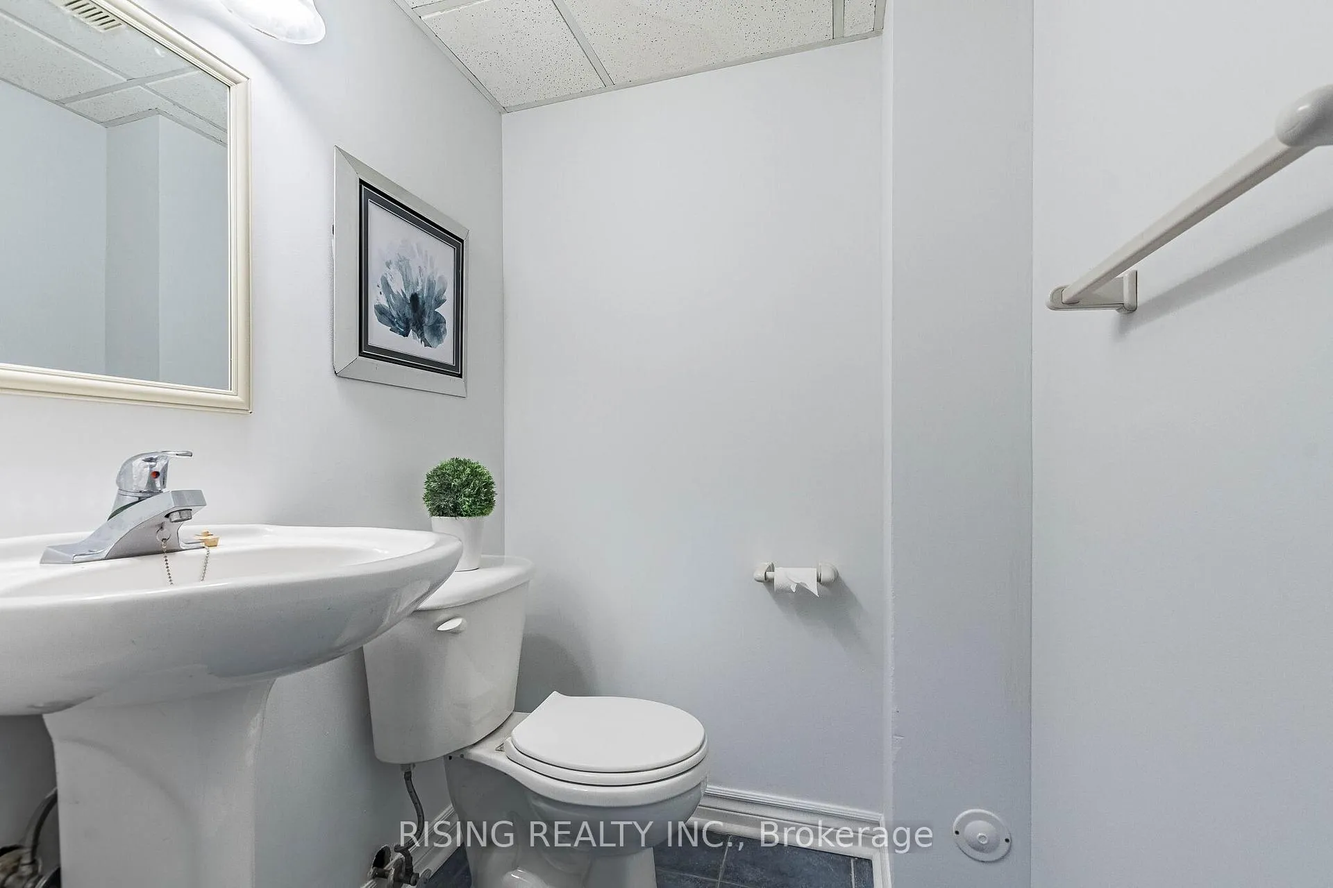 Photo 34 of 21 Driftwood Crescent, Brampton, Heart Lake East — HOMEH