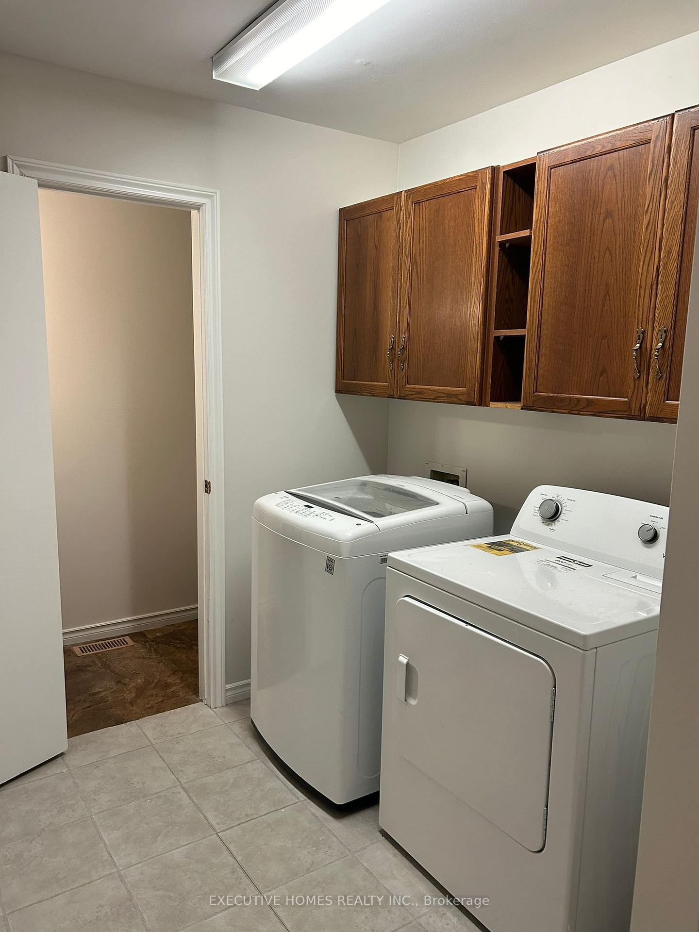 Photo 10 of 47 Erindale Drive, Erin — HOMEH