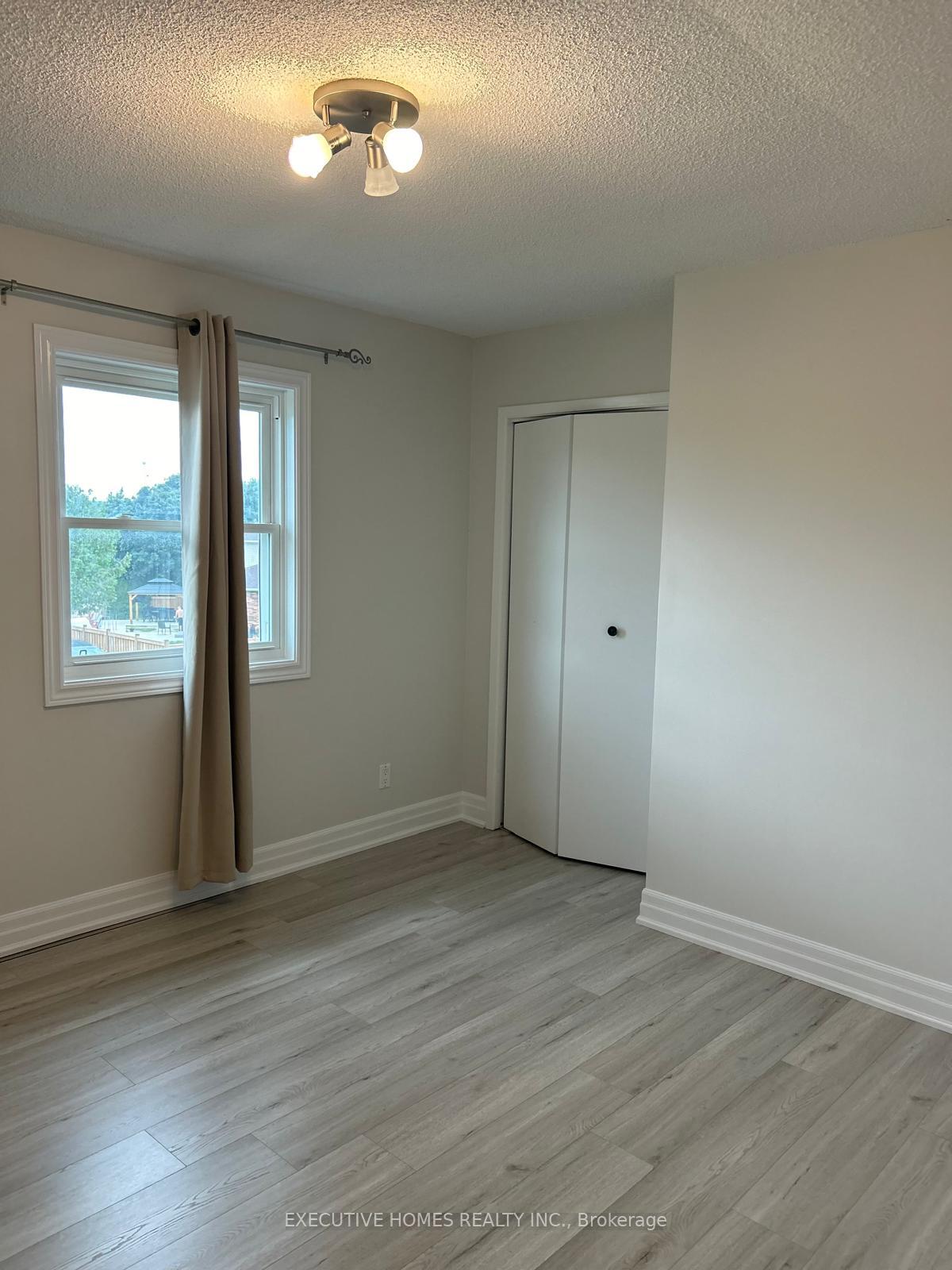 Photo 14 of 47 Erindale Drive, Erin — HOMEH
