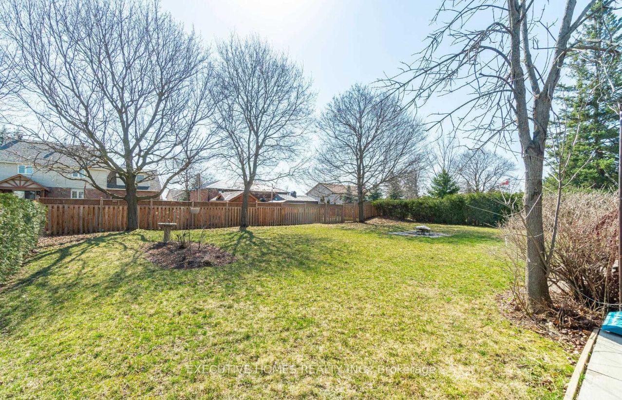 Photo 30 of 47 Erindale Drive, Erin — HOMEH