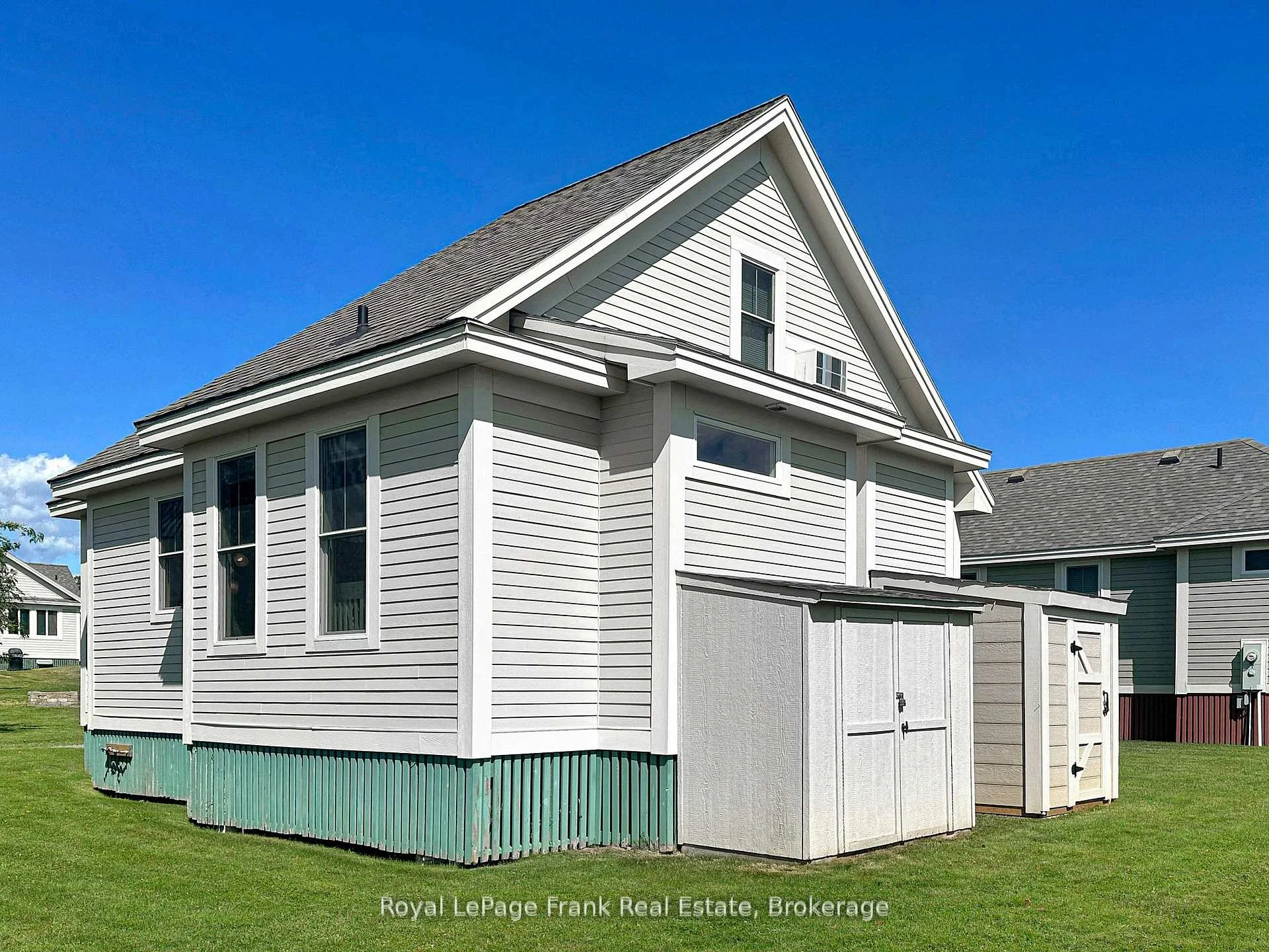 Photo 5 of Unit 33, 25 Butternut Lane, Prince Edward County, Athol Ward — HOMEH