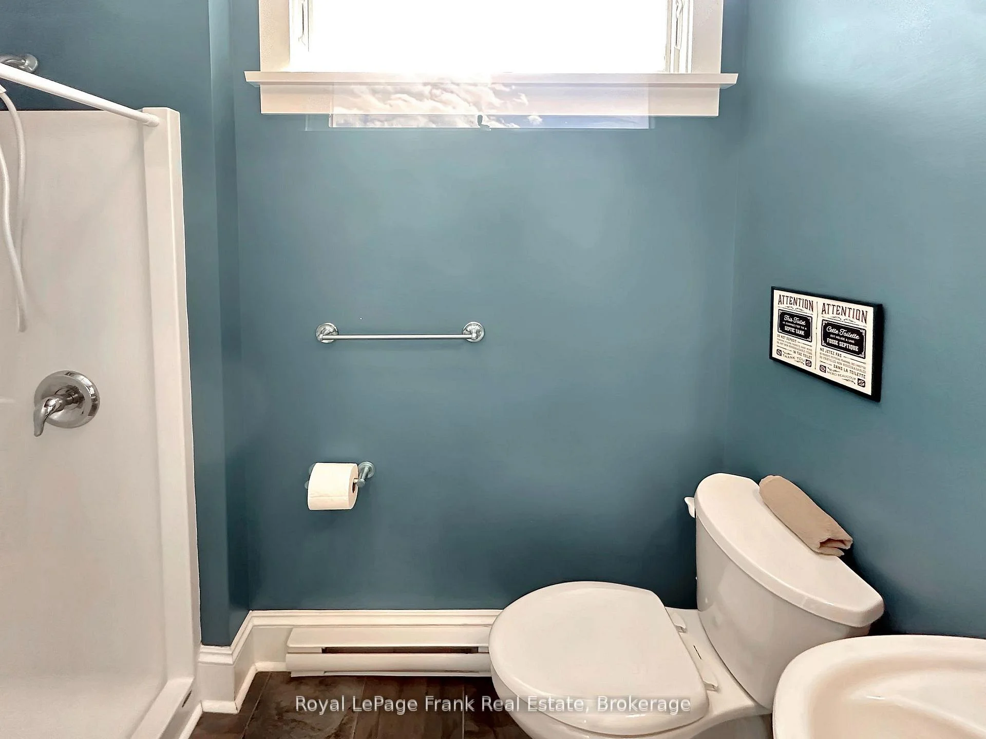 Photo 12 of Unit 33, 25 Butternut Lane, Prince Edward County, Athol Ward — HOMEH