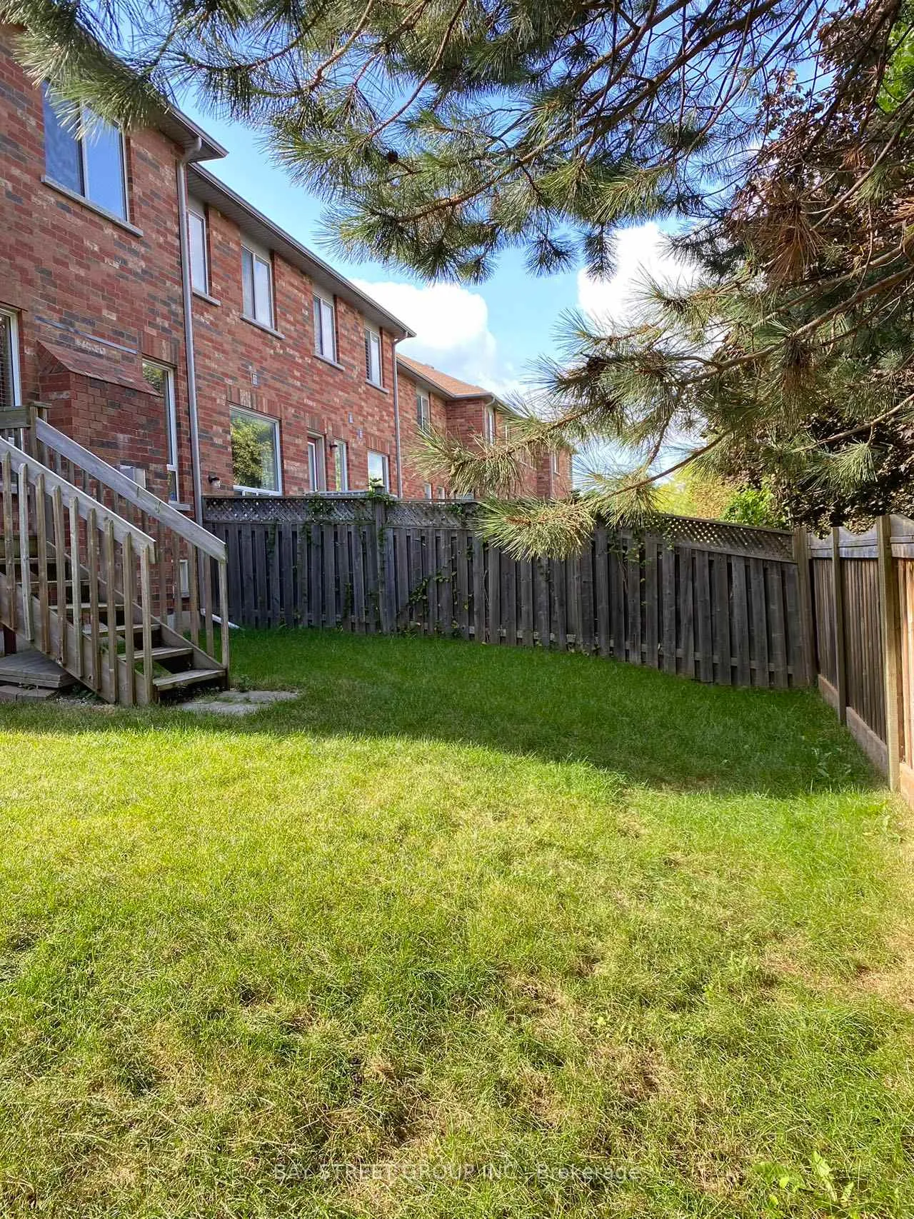 Photo 28 of 39 Levellands Crescent, Richmond Hill, Langstaff — HOMEH