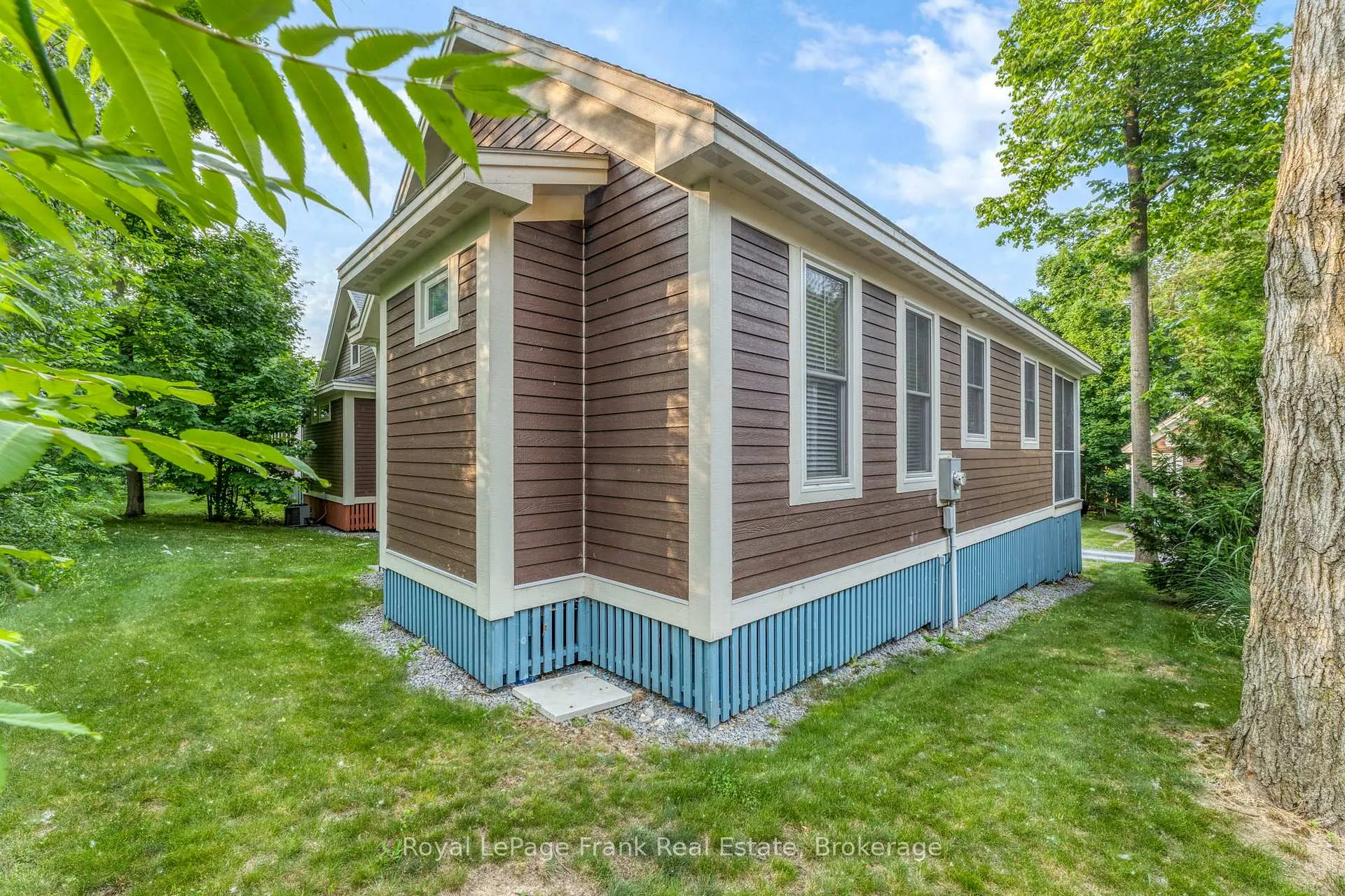 Photo 4 of Unit 178, 11 Farm View Lane, Prince Edward County, Athol Ward — HOMEH