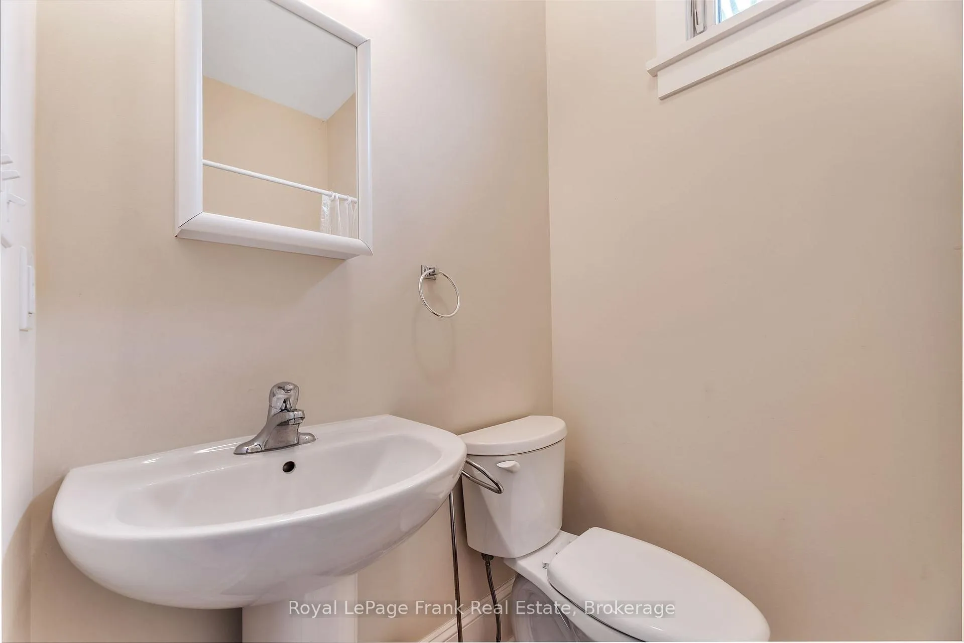 Photo 15 of Unit 178, 11 Farm View Lane, Prince Edward County, Athol Ward — HOMEH