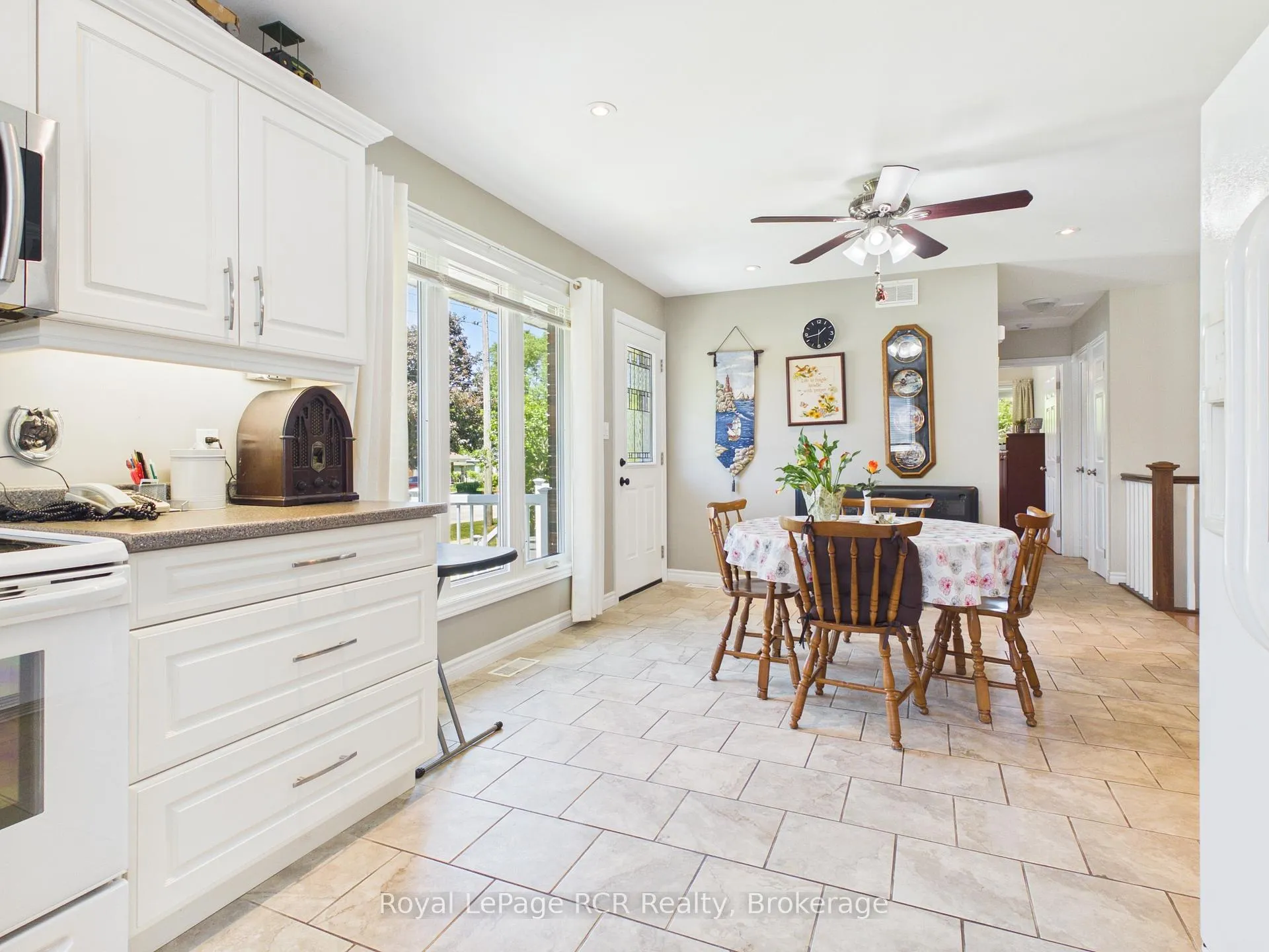 Photo 5 of 1735 6th Avenue E, Owen Sound — HOMEH