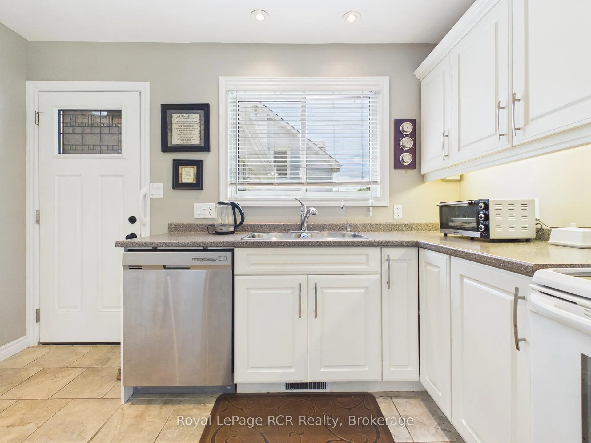 Photo 7 of 1735 6th Avenue E, Owen Sound — HOMEH