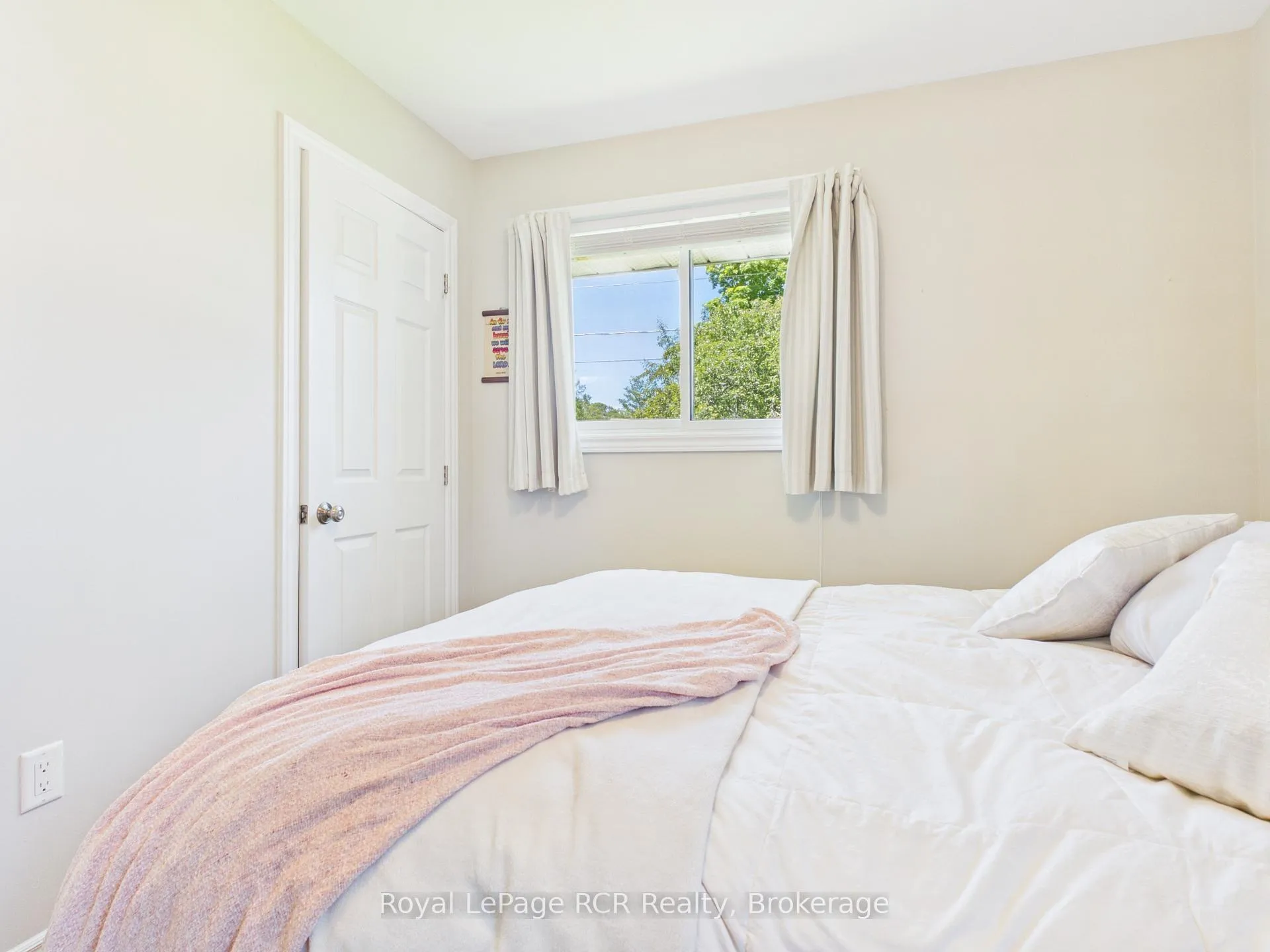 Photo 14 of 1735 6th Avenue E, Owen Sound — HOMEH