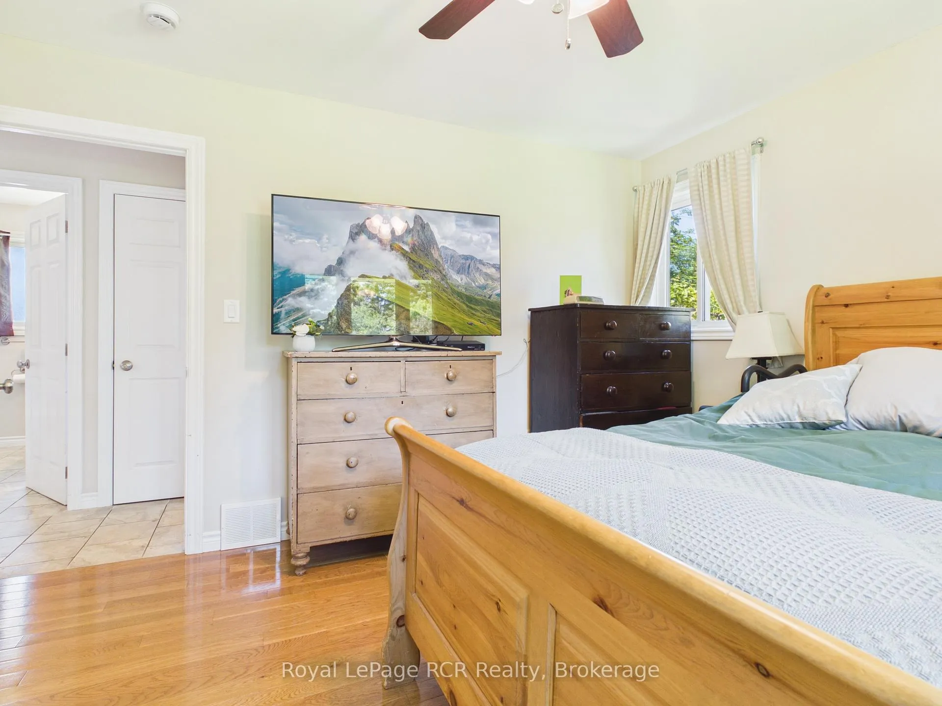 Photo 17 of 1735 6th Avenue E, Owen Sound — HOMEH