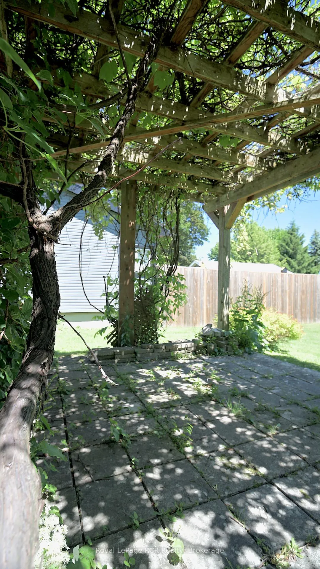 Photo 31 of 1735 6th Avenue E, Owen Sound — HOMEH