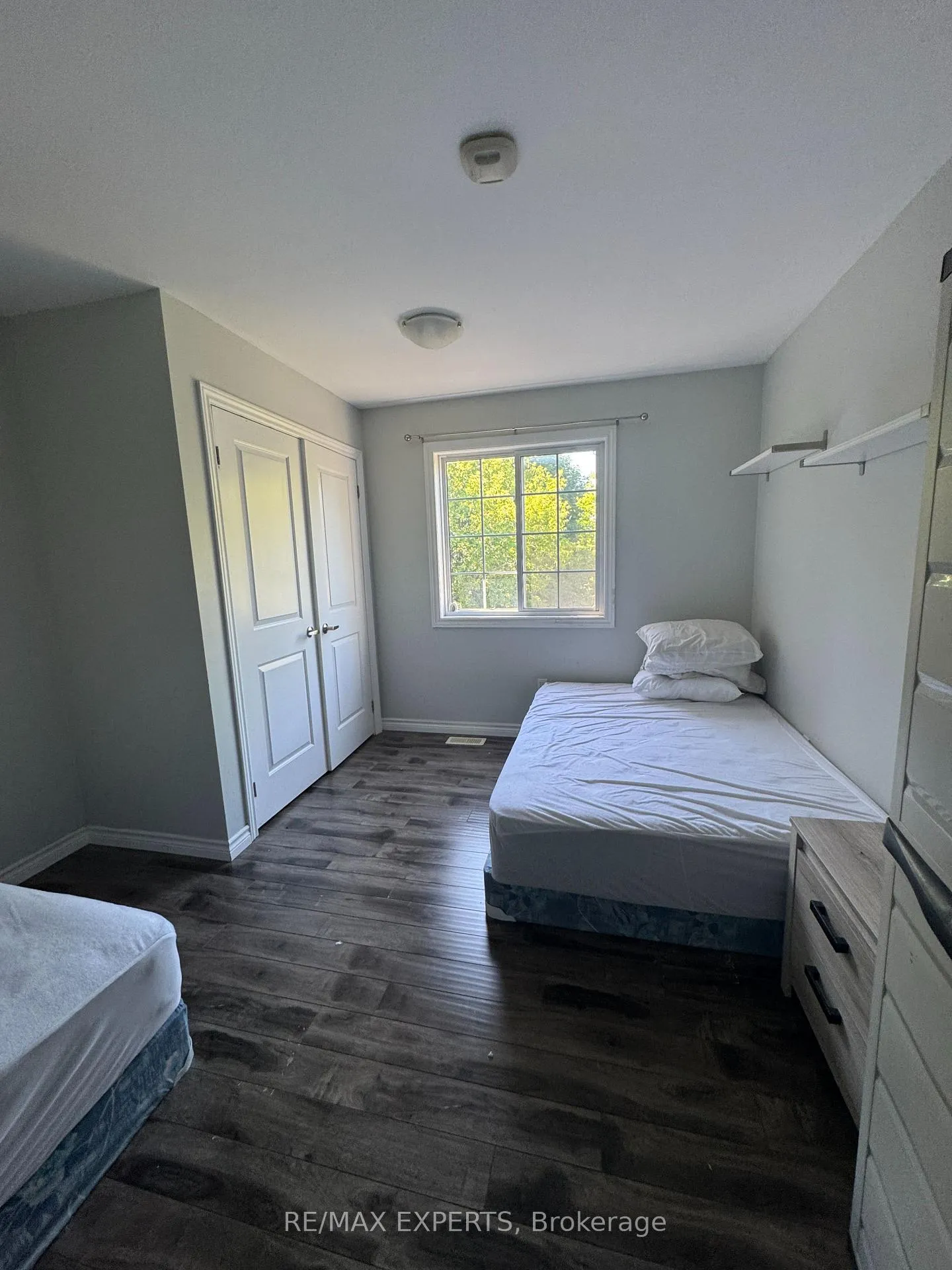 Photo 7 of Unit Unit B, 630 Dominion Avenue, Midland — HOMEH