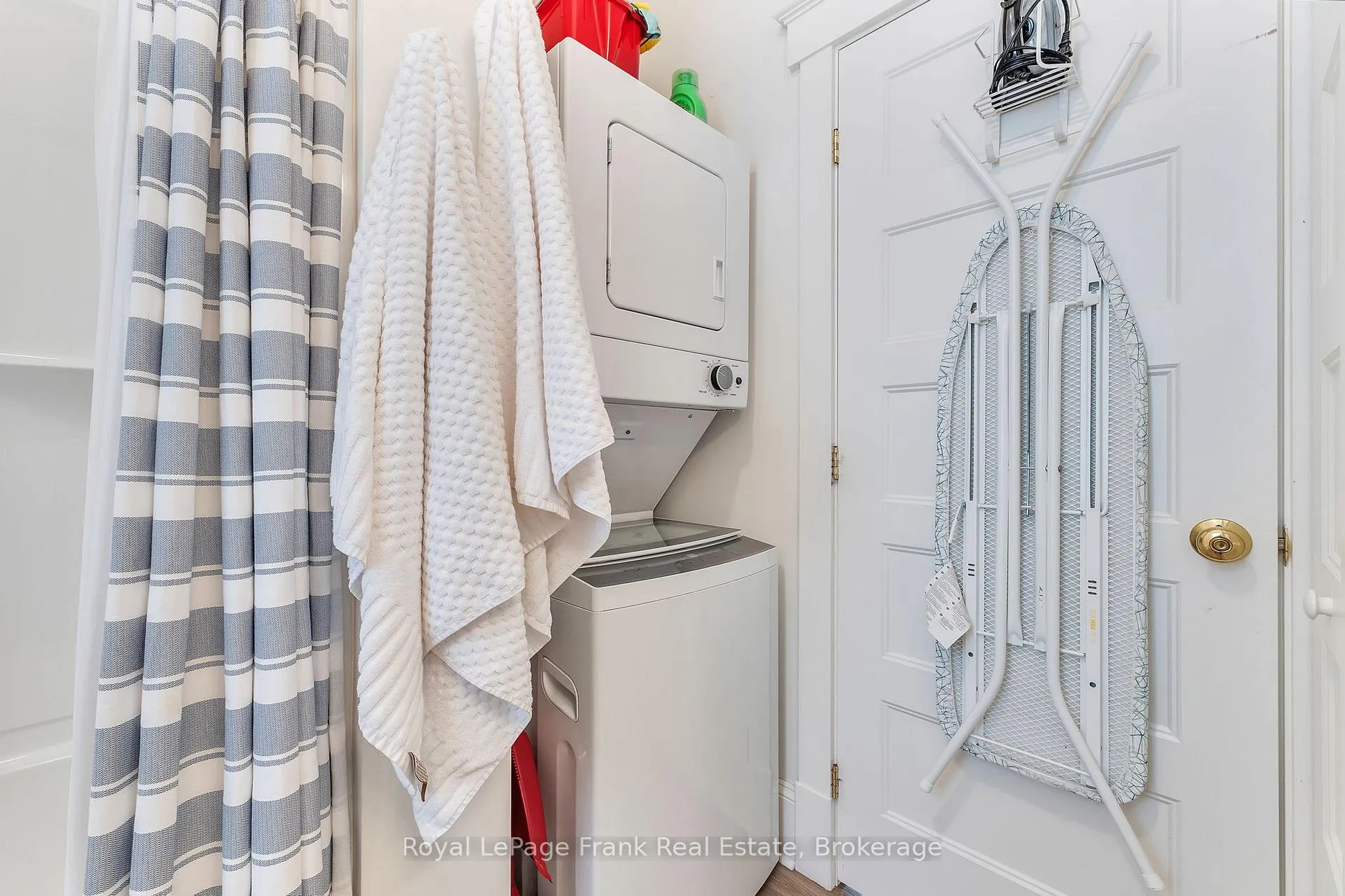 Photo 8 of Unit 143, 6 Farm View Lane, Prince Edward County, Athol Ward — HOMEH