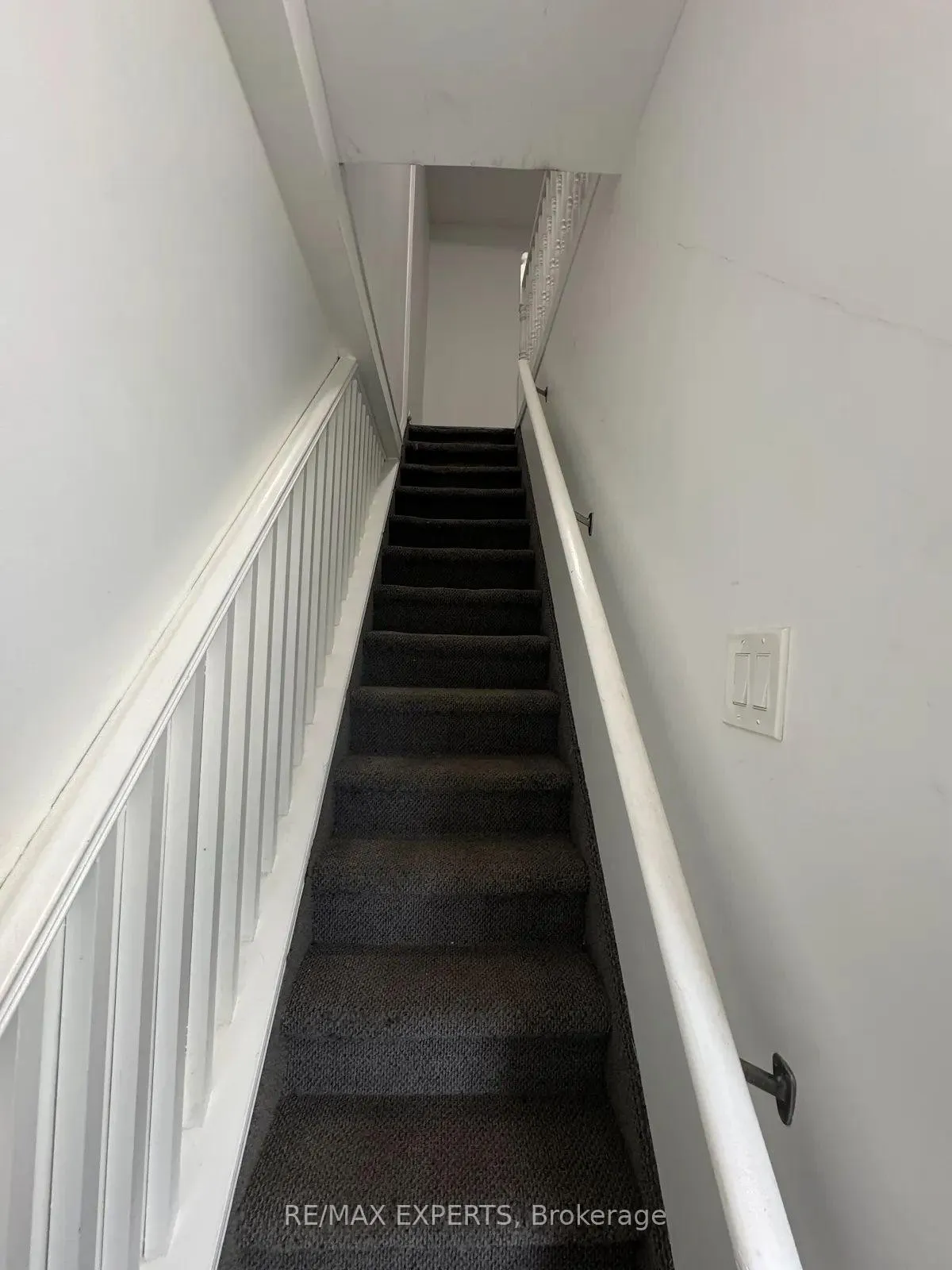 Photo 5 of Unit A, 630 Dominion Avenue, Midland — HOMEH