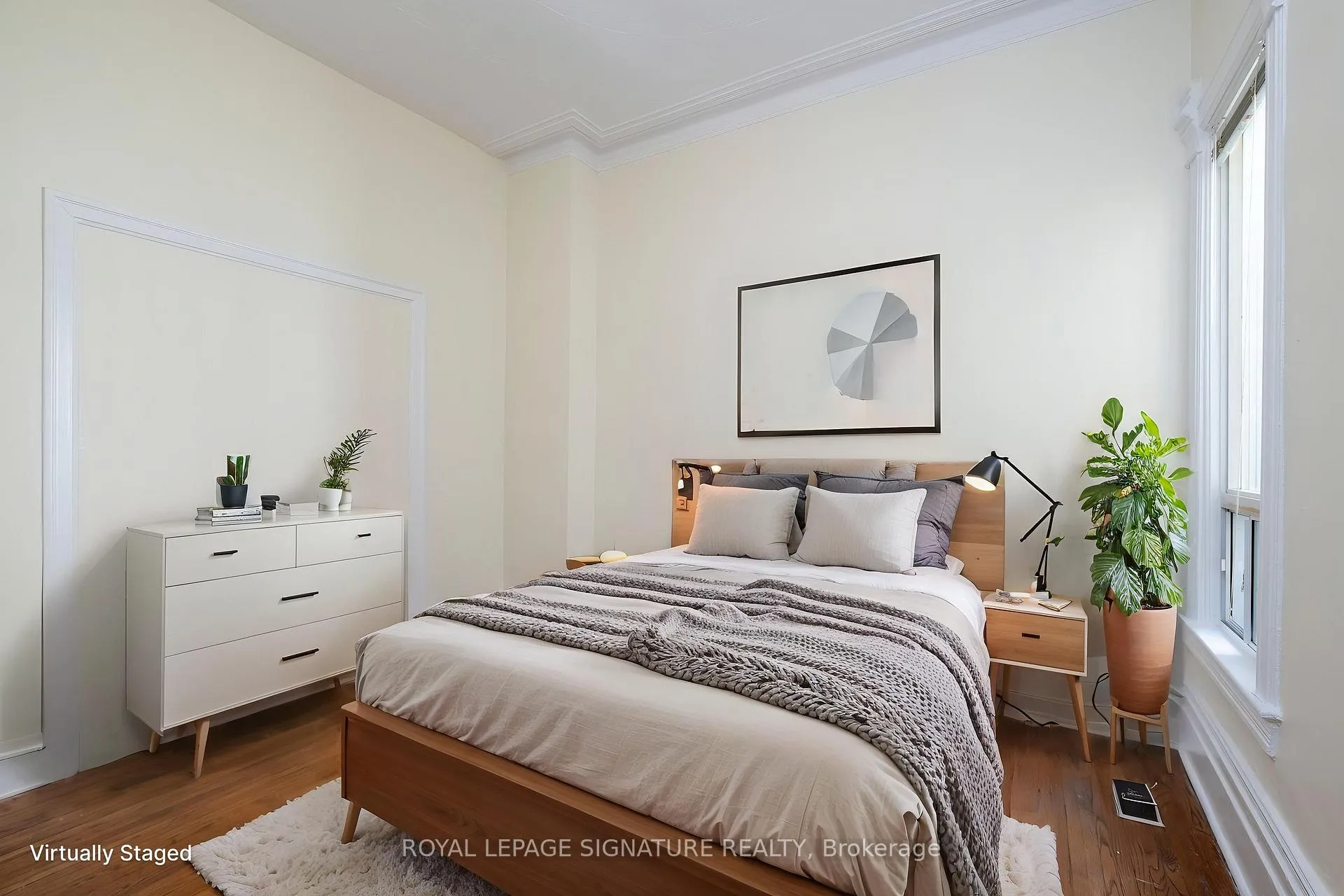 Photo 5 of 199 Major Street, Toronto, University — HOMEH