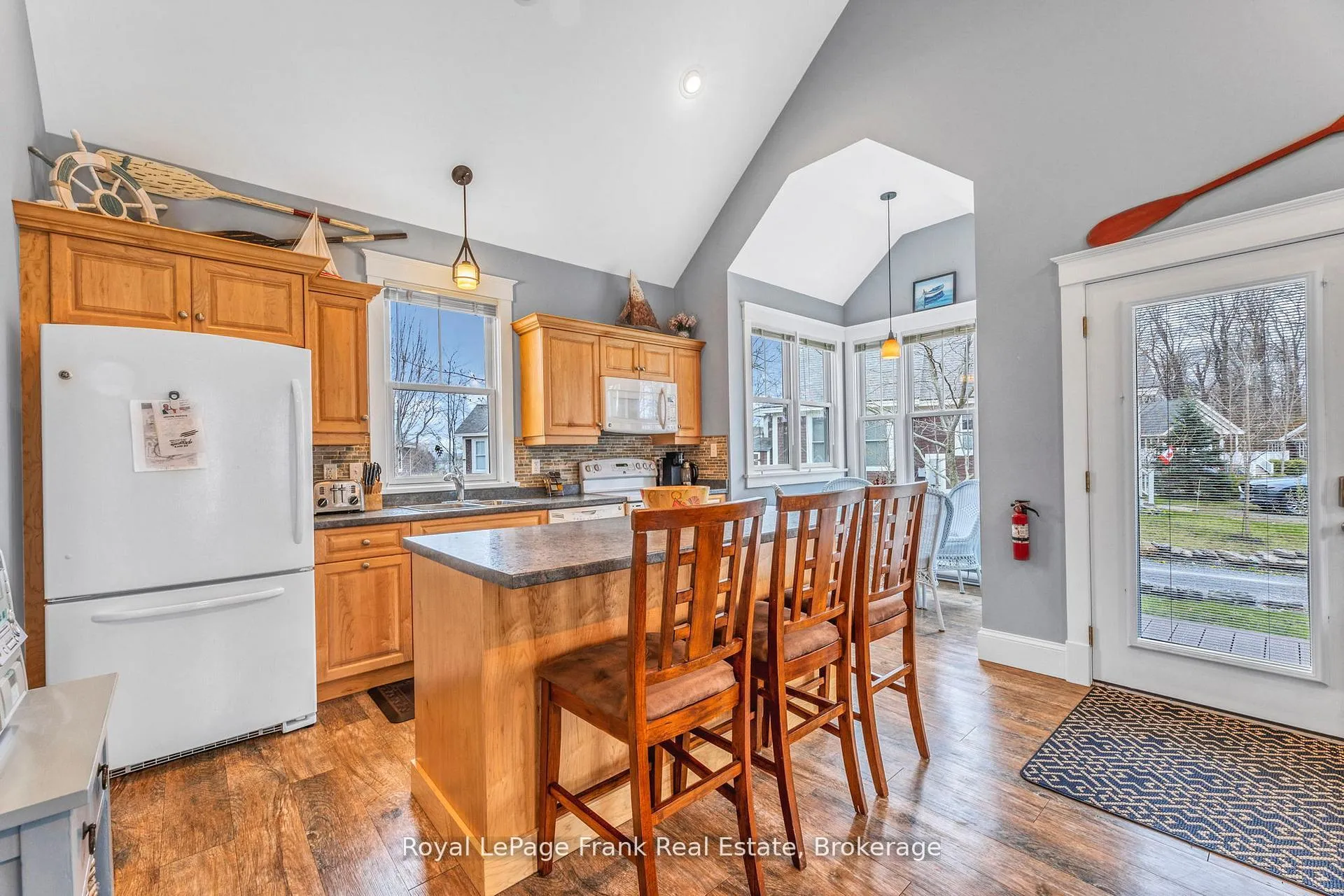 Photo 8 of Unit 182, 3 Farm View Lane, Prince Edward County, Athol Ward — HOMEH