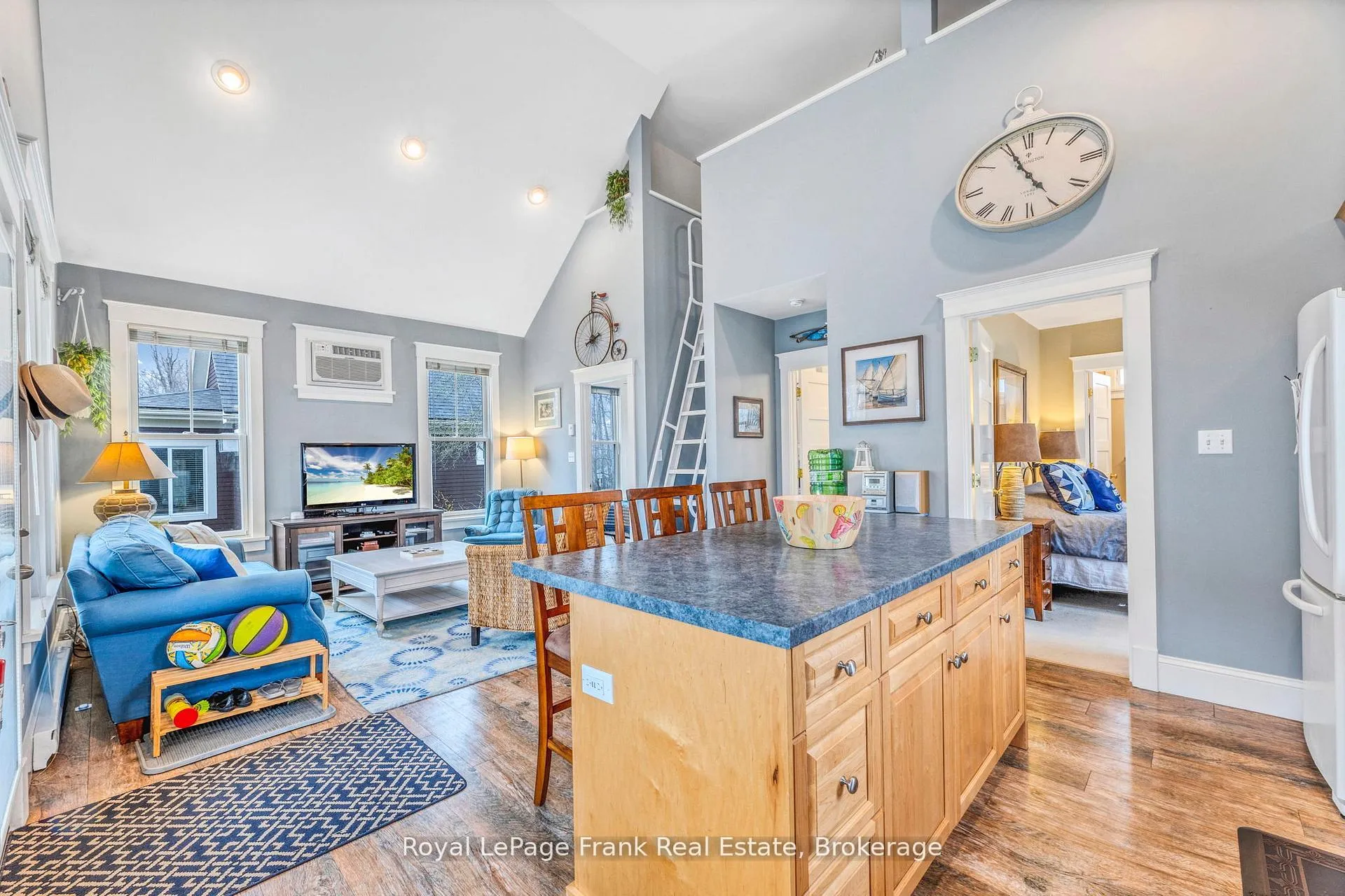 Photo 11 of Unit 182, 3 Farm View Lane, Prince Edward County, Athol Ward — HOMEH