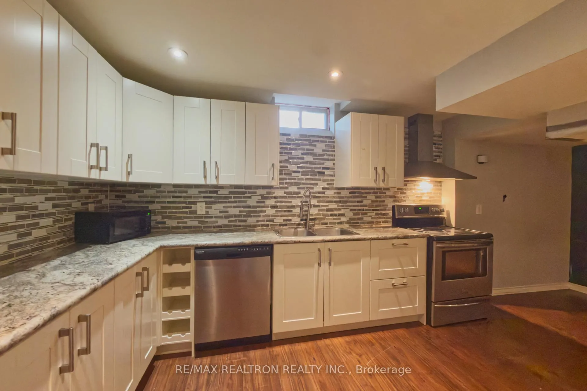 Photo 8 of Unit (BASEMENT), 125 Decourcy-Ireland Circle, Ajax, Northeast Ajax — HOMEH
