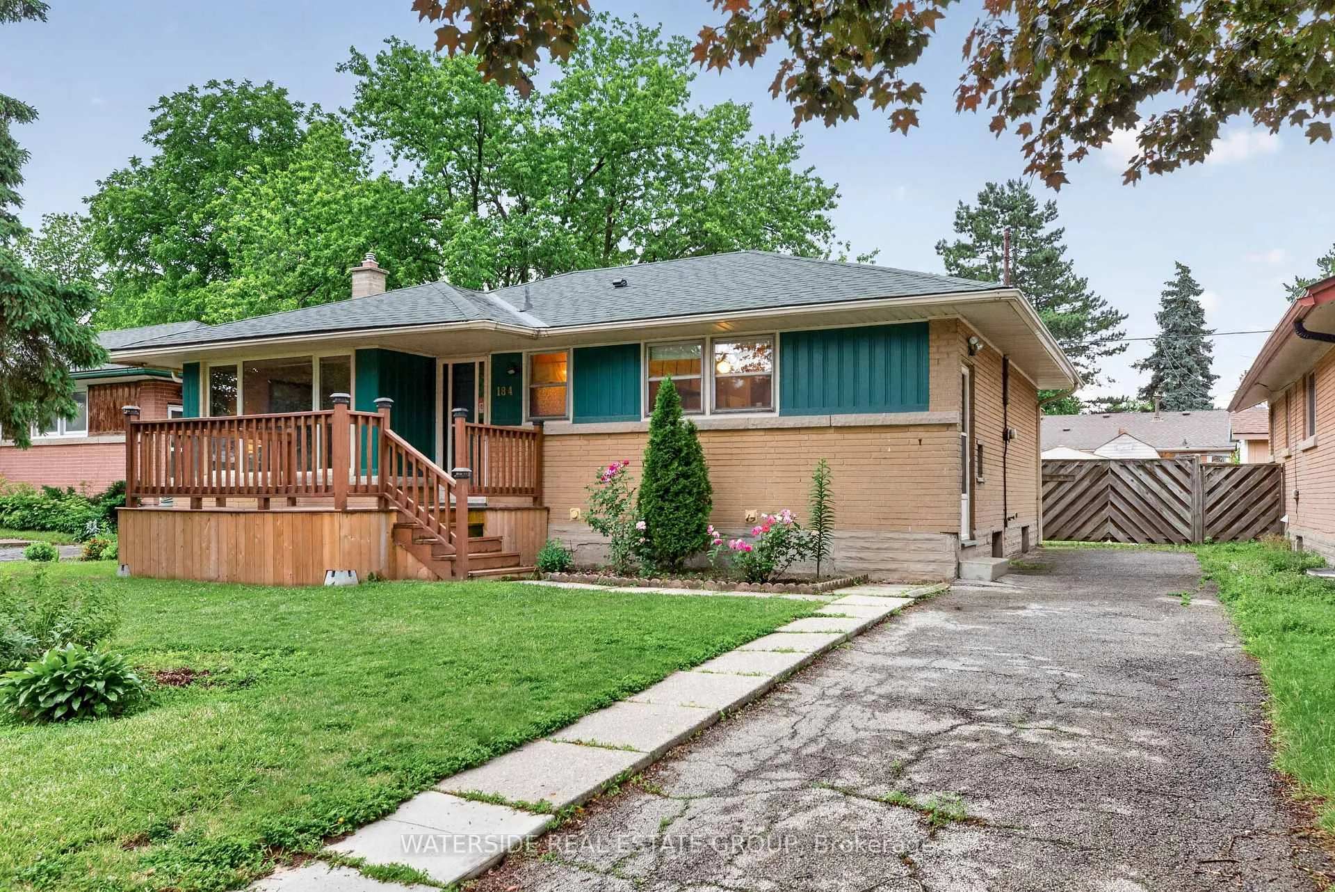 Photo 1 of 184 West 33 Street, Hamilton, Westcliffe — HOMEH