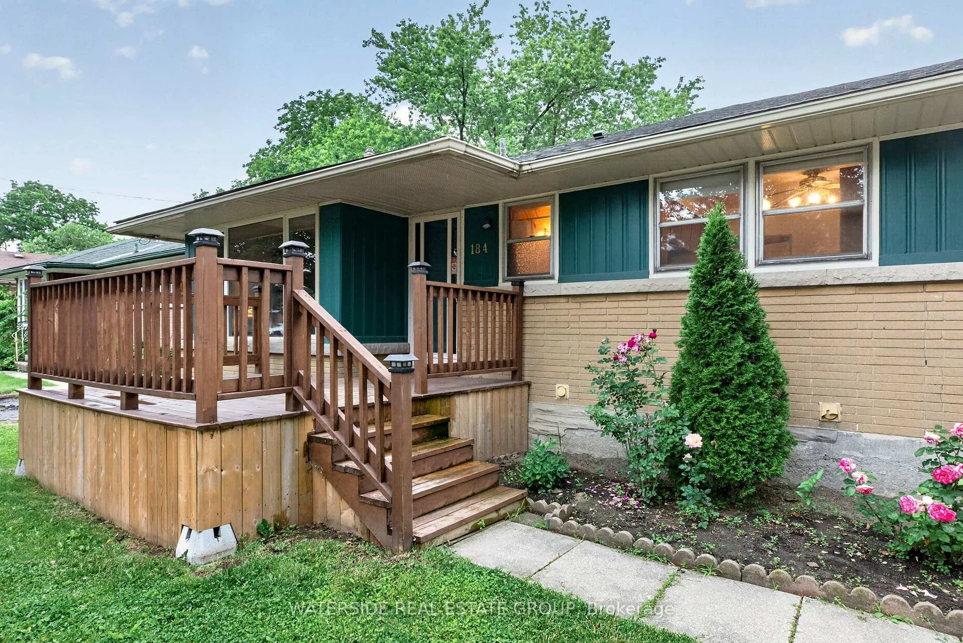 Photo 3 of 184 West 33 Street, Hamilton, Westcliffe — HOMEH