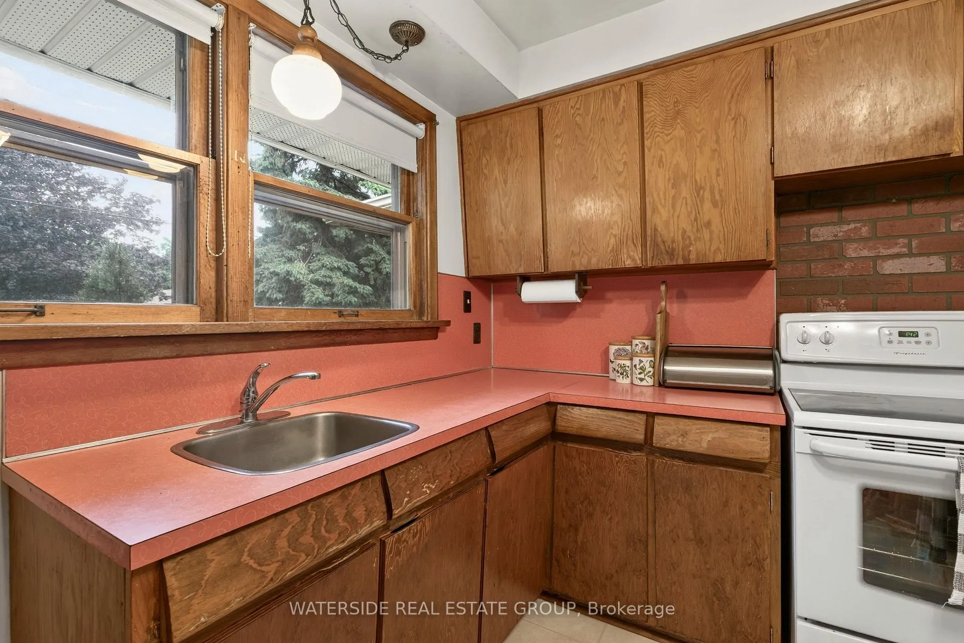 Photo 7 of 184 West 33 Street, Hamilton, Westcliffe — HOMEH