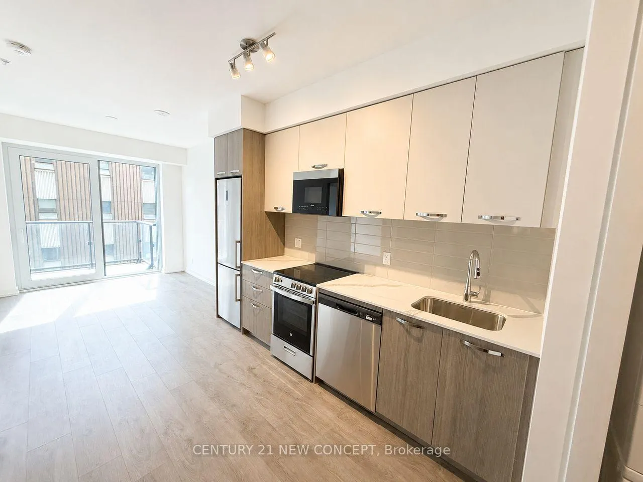 Photo 8 of Unit 416, 75 James Street S, Hamilton, Corktown — HOMEH