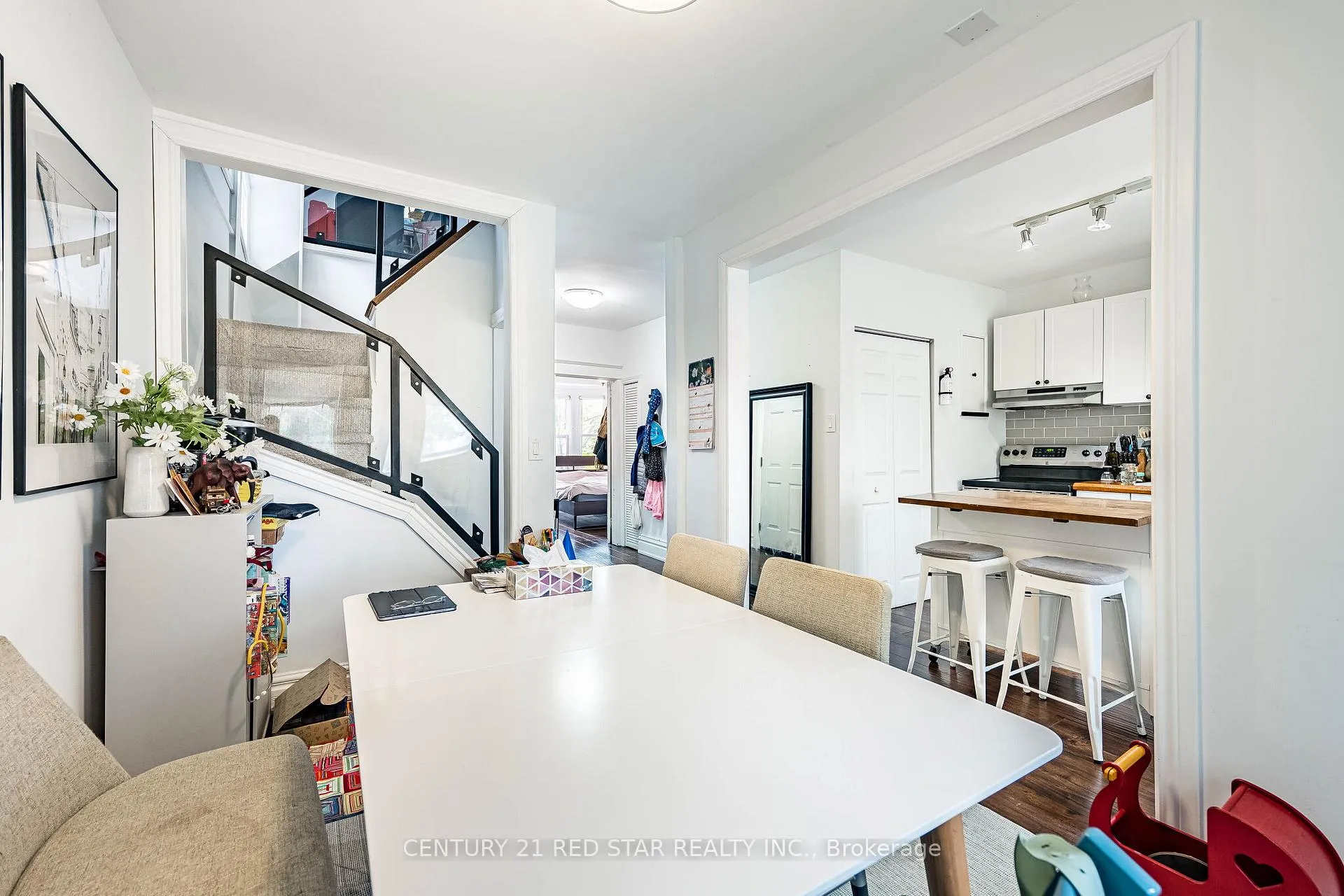 Photo 7 of Unit Upper, 144 Bold Street, Hamilton, Durand — HOMEH