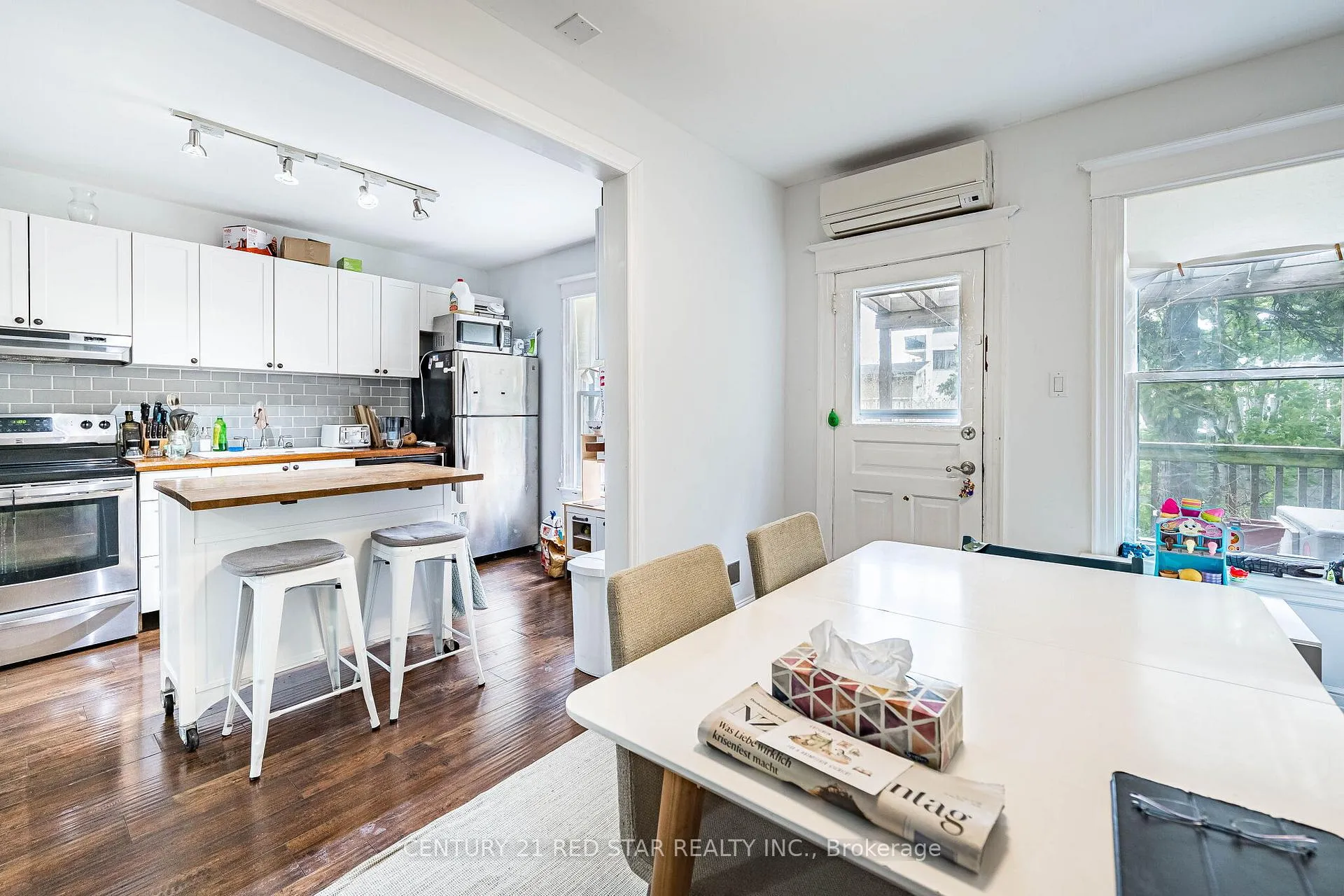 Photo 8 of Unit Upper, 144 Bold Street, Hamilton, Durand — HOMEH