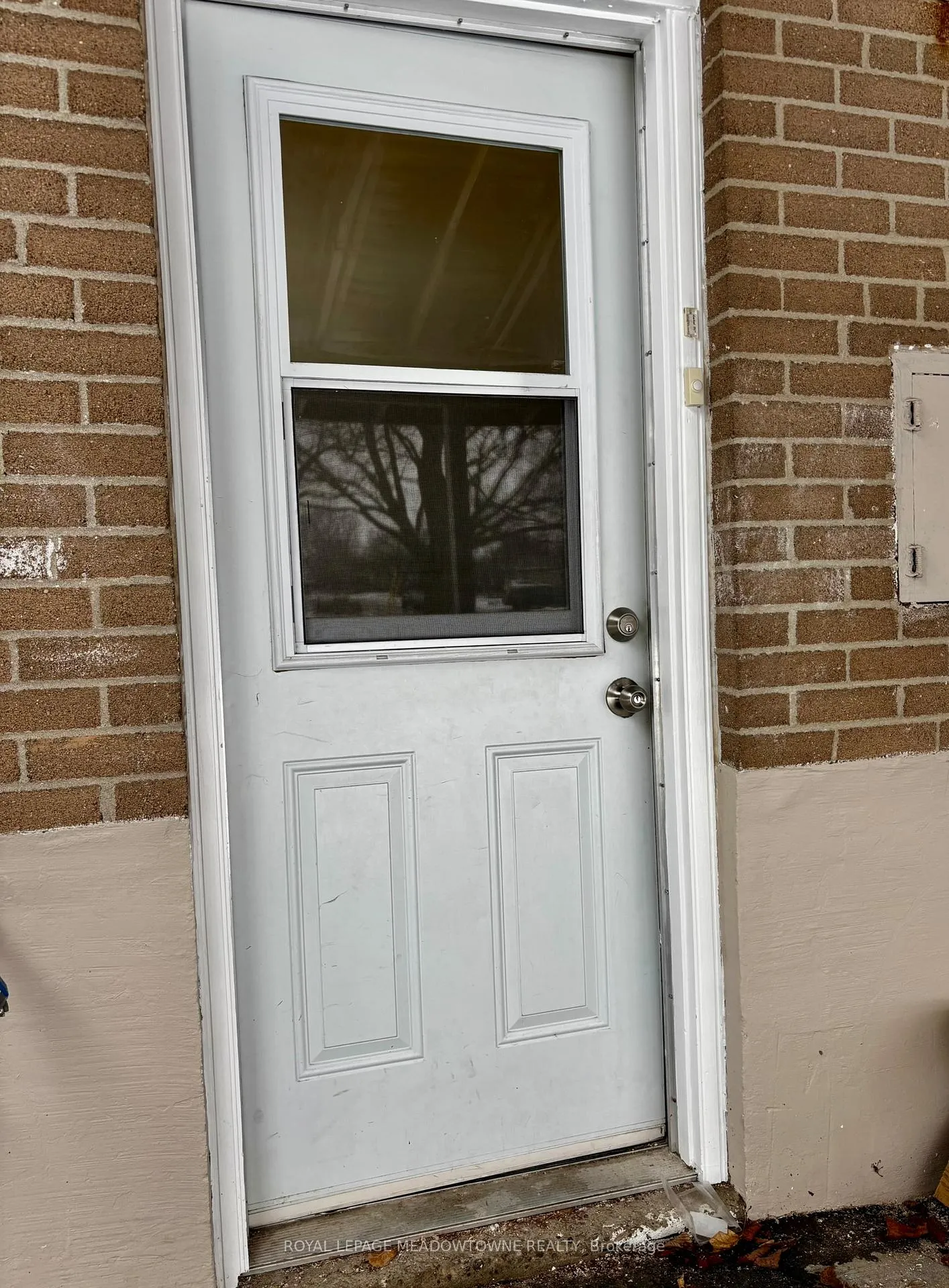 Photo 2 of Unit Basement B, 736 Sunnypoint Drive, Newmarket, Huron Heights-Leslie Valley — HOMEH