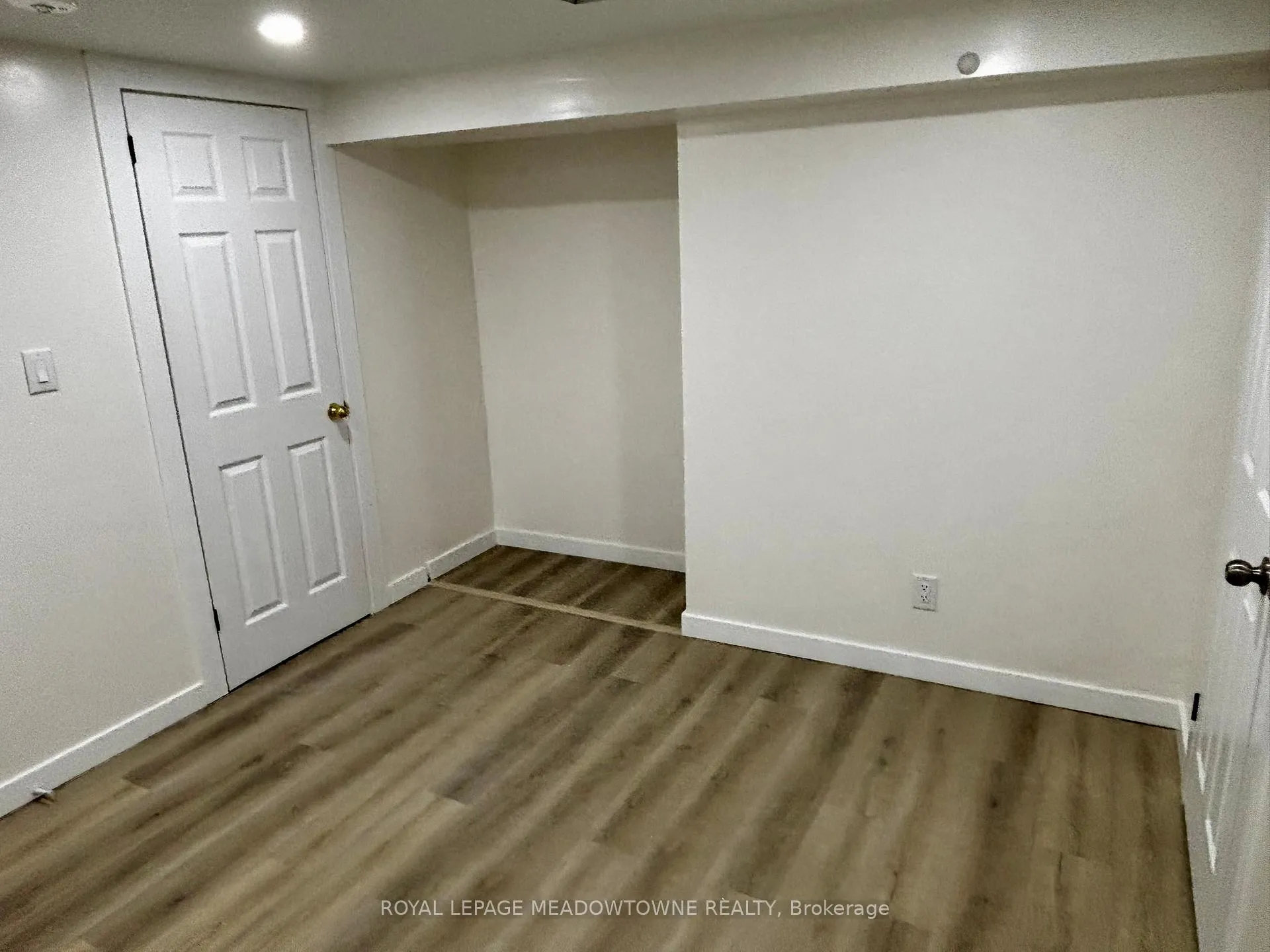Photo 10 of Unit Basement B, 736 Sunnypoint Drive, Newmarket, Huron Heights-Leslie Valley — HOMEH