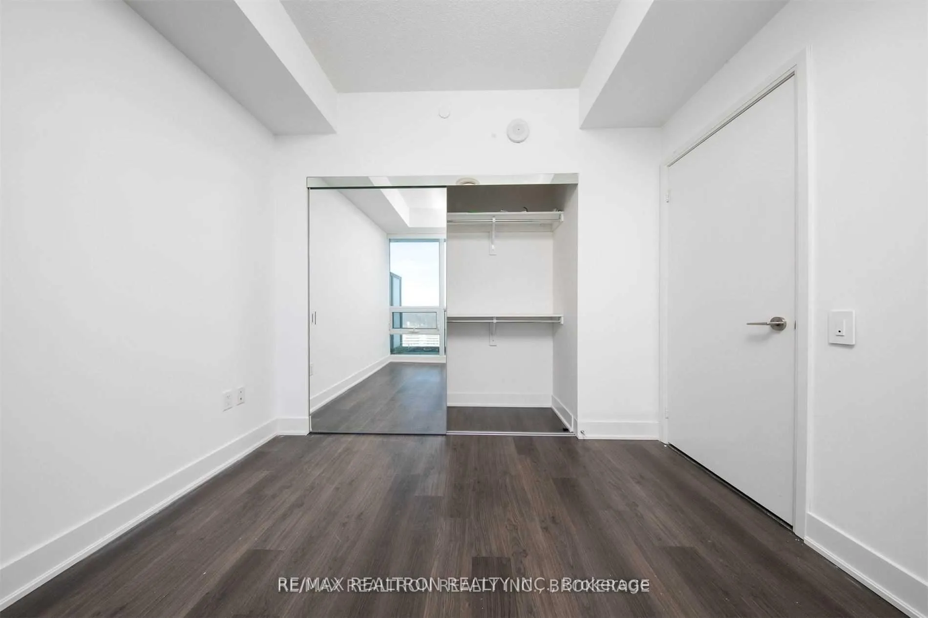 Photo 19 of Unit 1606, 30 Roehampton Avenue, Toronto, Mount Pleasant West — HOMEH