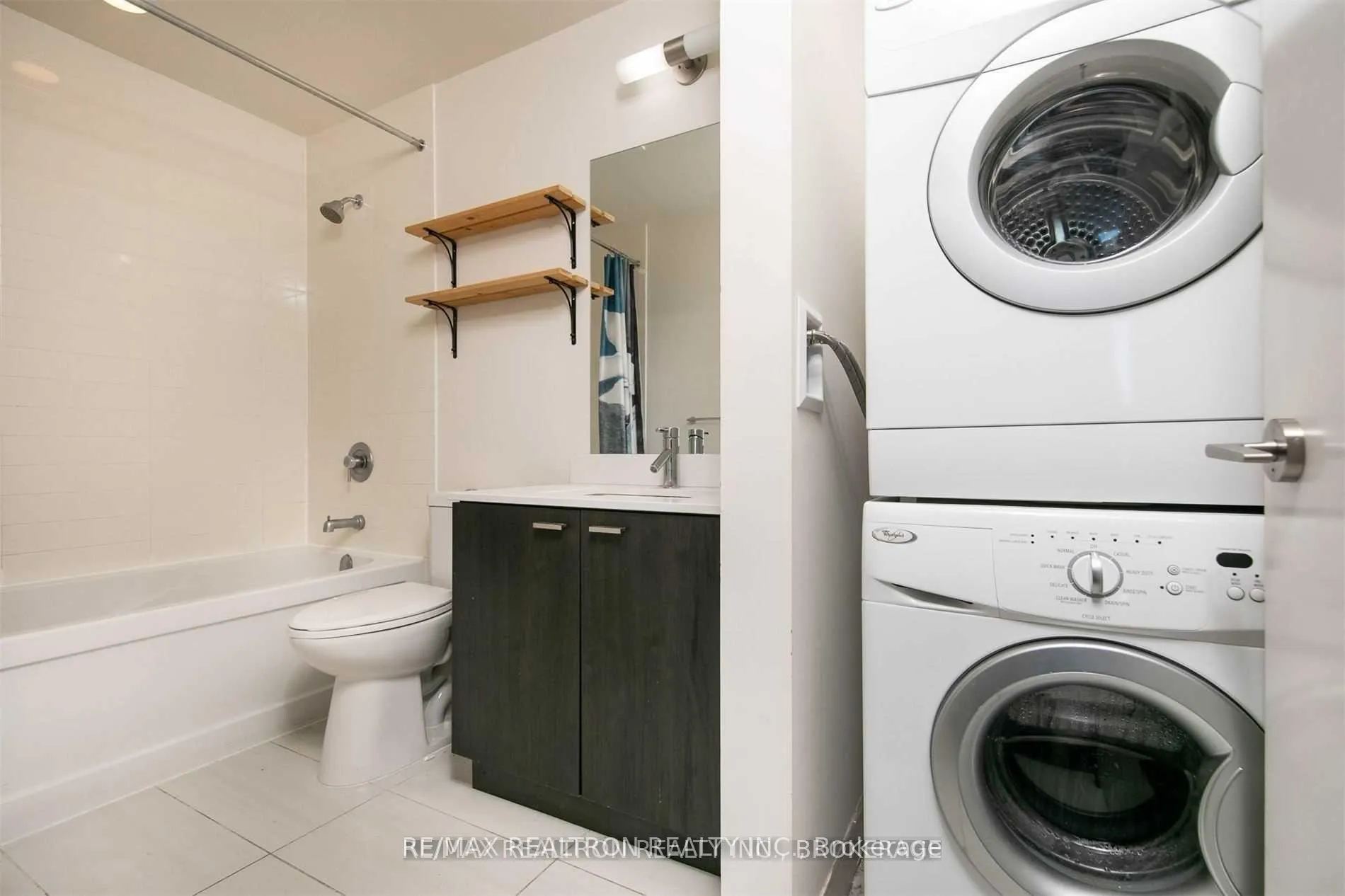 Photo 21 of Unit 1606, 30 Roehampton Avenue, Toronto, Mount Pleasant West — HOMEH