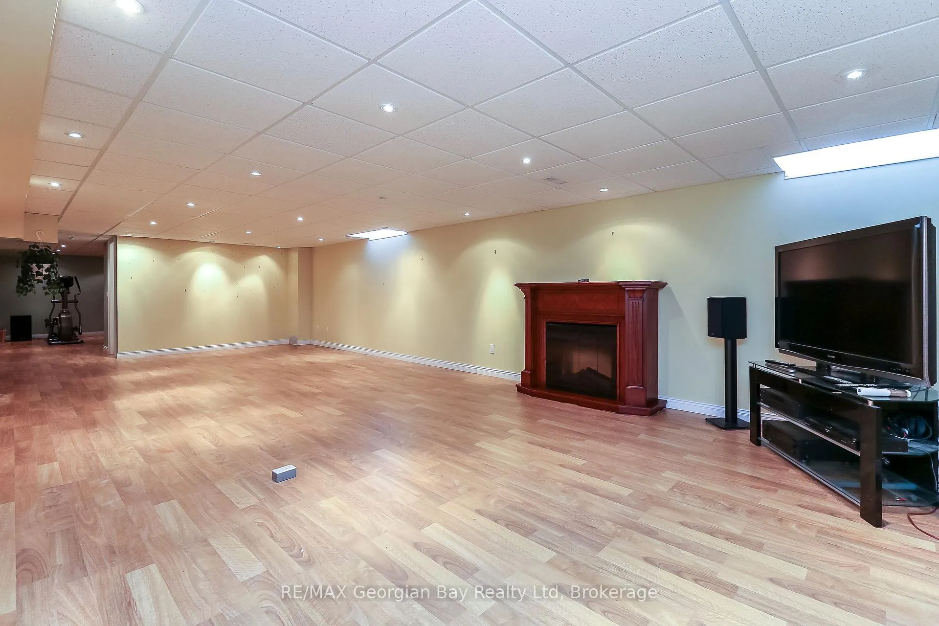 Photo 35 of 210 Wycliffe Cove, Tay, Victoria Harbour — HOMEH