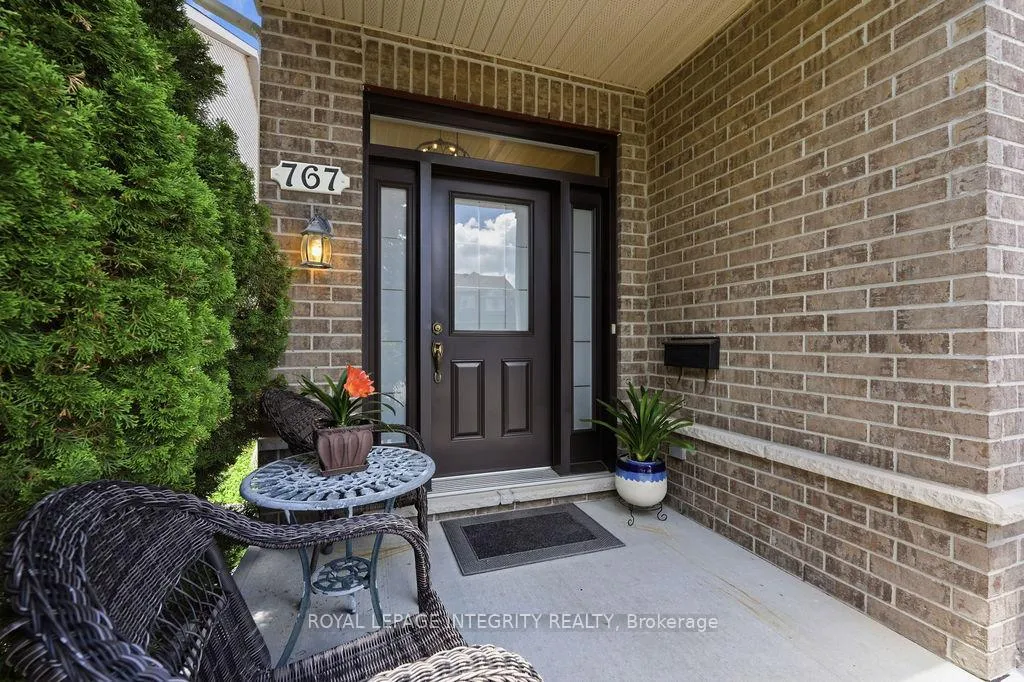 Photo 3 of 767 Fletcher Circle, Ottawa, Kanata - Kanata Lakes/Heritage Hills — HOMEH
