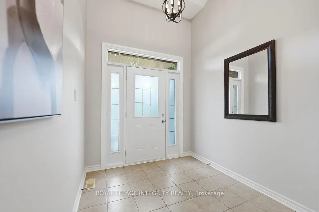 Photo 4 of 767 Fletcher Circle, Ottawa, Kanata - Kanata Lakes/Heritage Hills — HOMEH