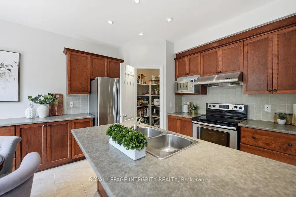 Photo 22 of 767 Fletcher Circle, Ottawa, Kanata - Kanata Lakes/Heritage Hills — HOMEH