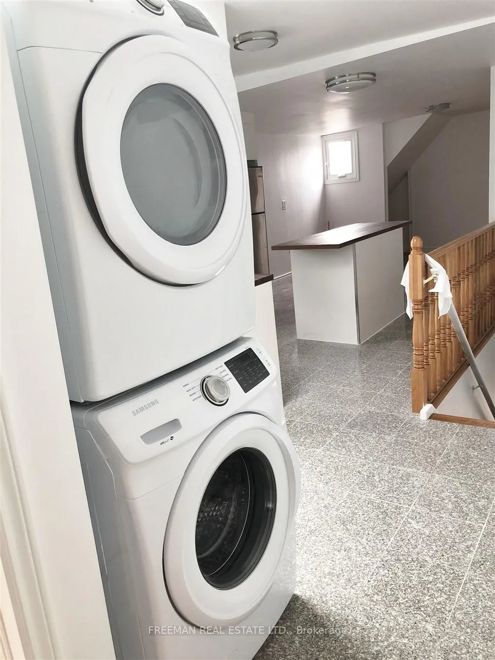 Photo 6 of Unit 3rd FL, 1022 Gerrard Street E, Toronto, South Riverdale — HOMEH