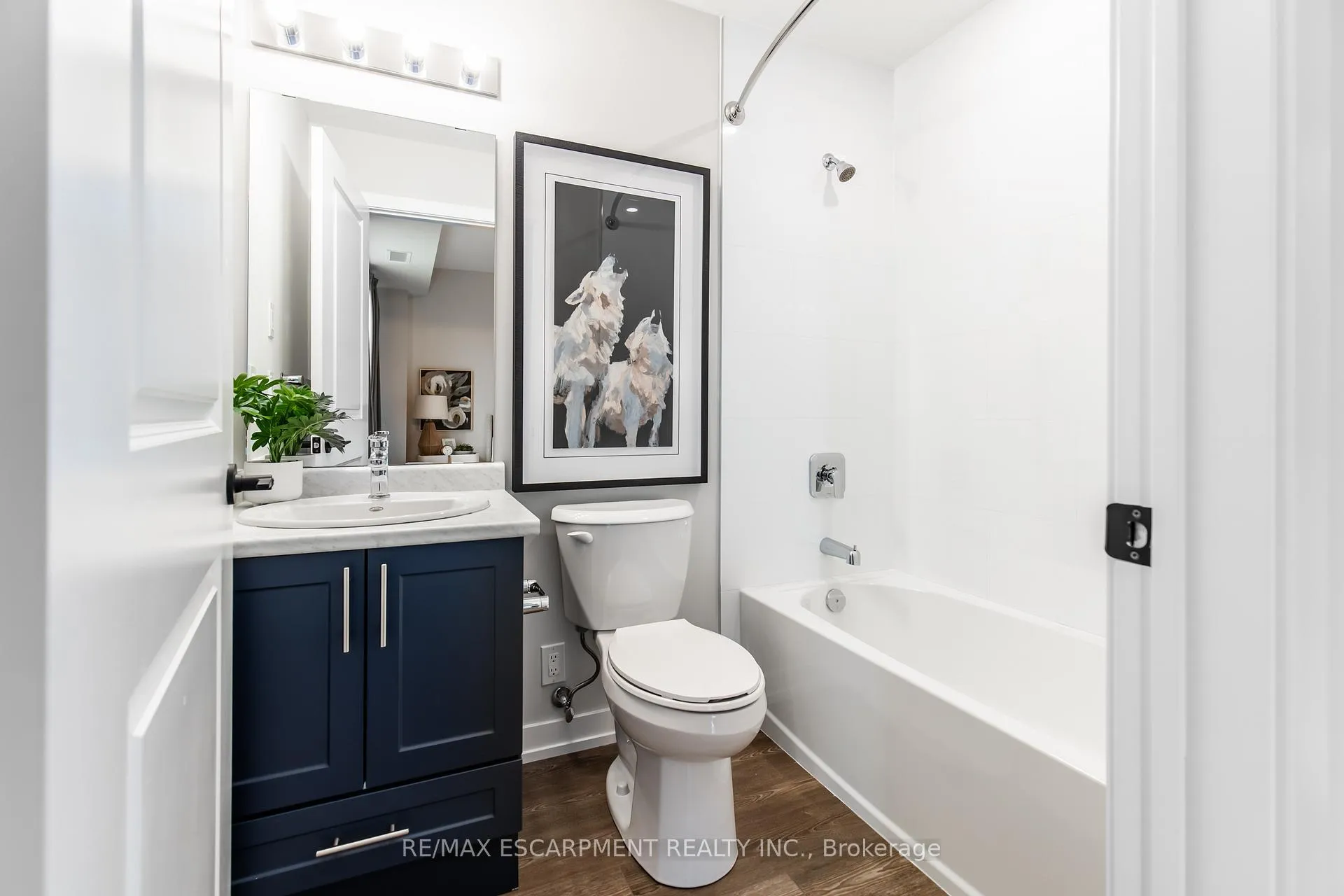 Photo 33 of Unit 504, 870 Queenston Road, Hamilton, Stoney Creek — HOMEH