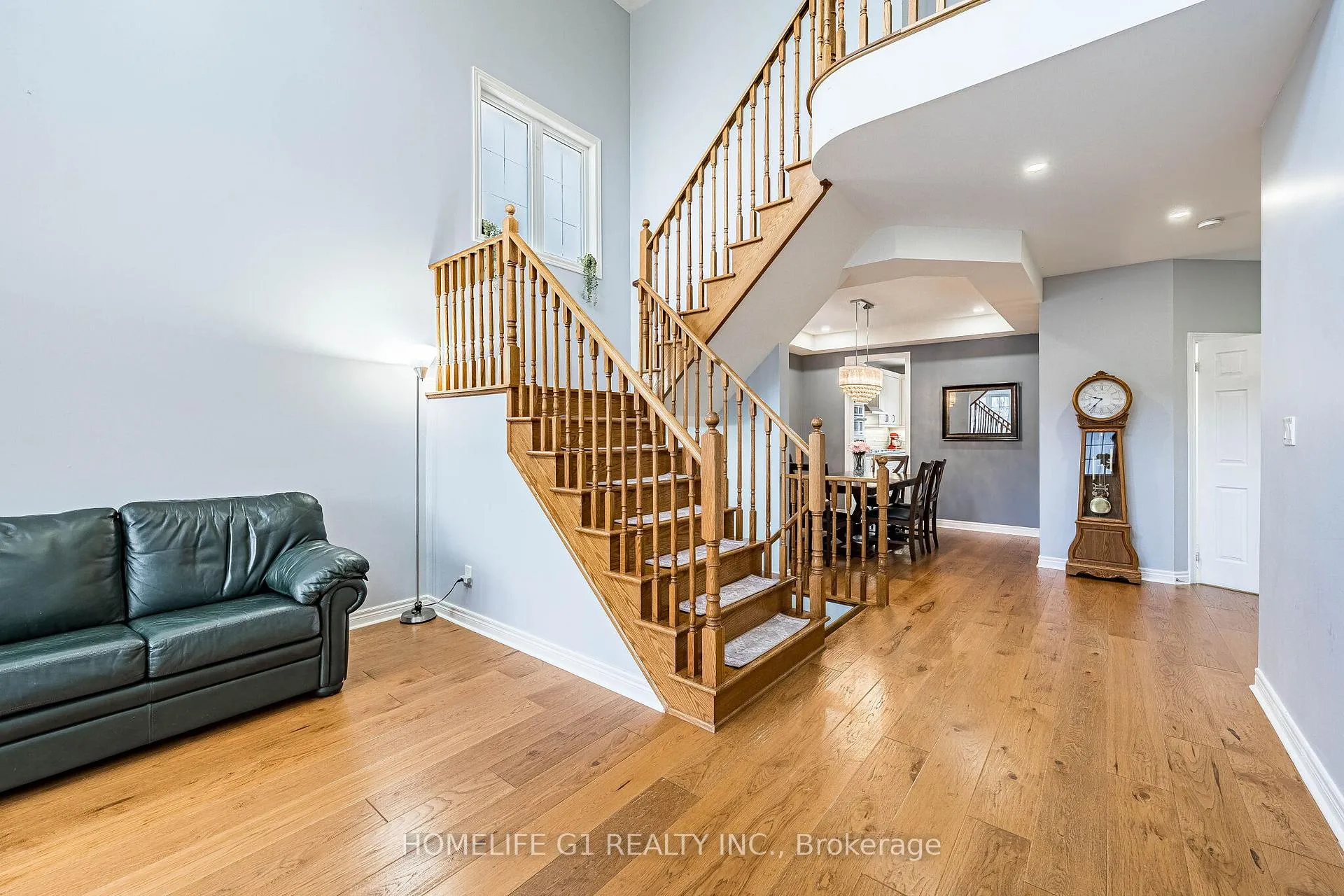 Photo 5 of 12 Proctor Gate, New Tecumseth, Tottenham — HOMEH