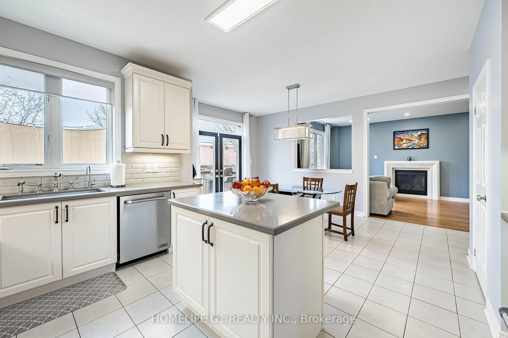 Photo 15 of 12 Proctor Gate, New Tecumseth, Tottenham — HOMEH