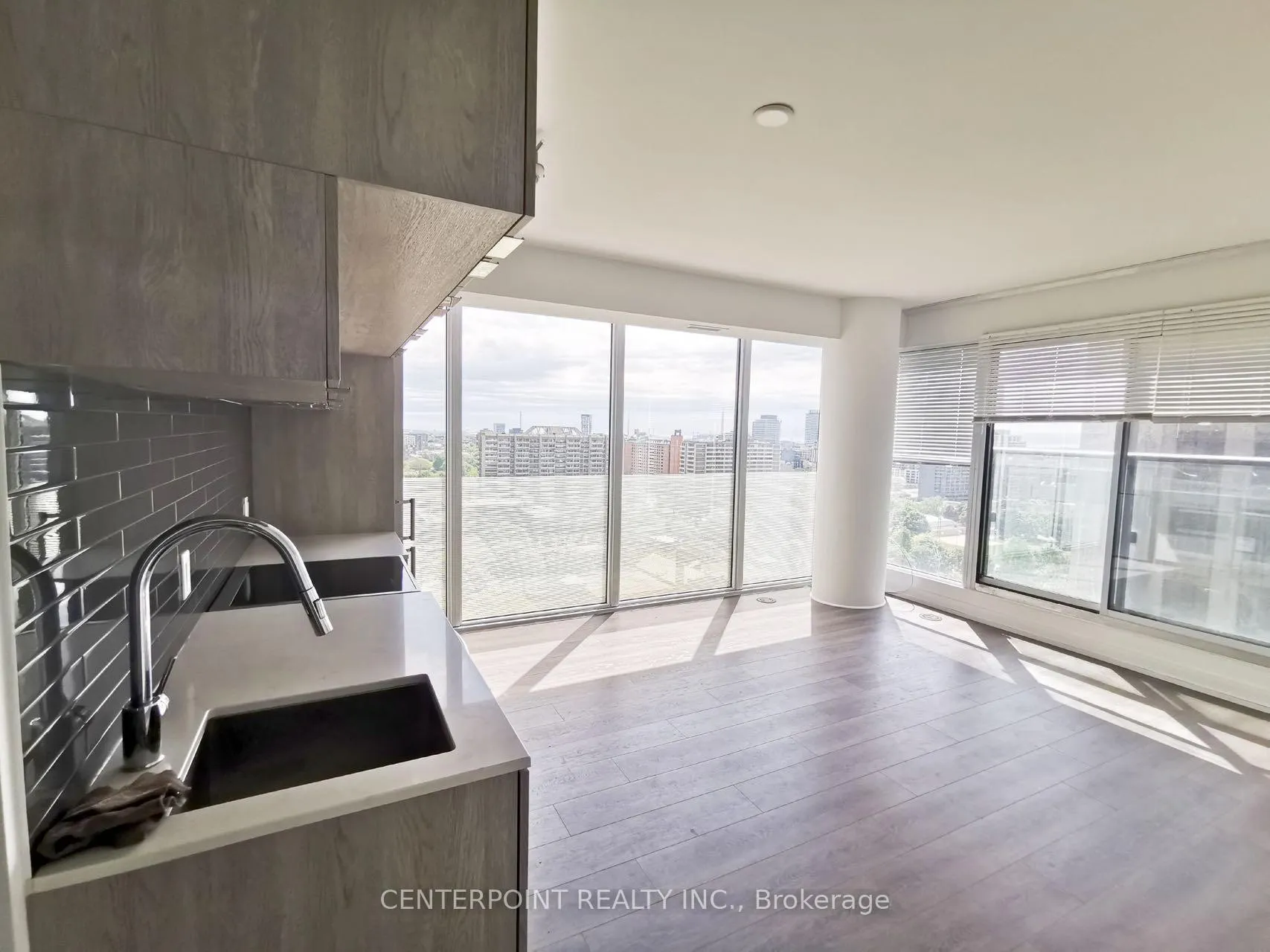 Photo 7 of Unit 1805, 181 Dundas Street E, Toronto, Moss Park — HOMEH