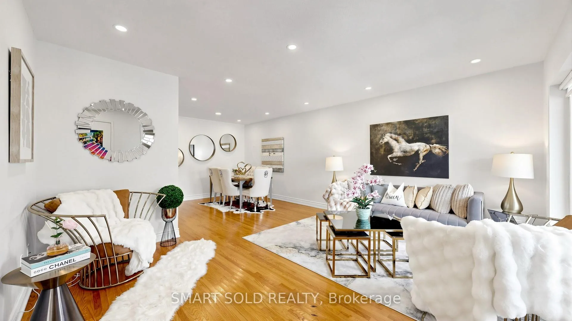Photo 6 of 20 Bedle Avenue, North York, Hillcrest Village — HOMEH