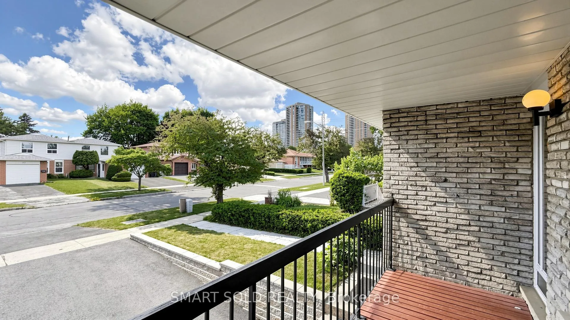 Photo 12 of 20 Bedle Avenue, North York, Hillcrest Village — HOMEH