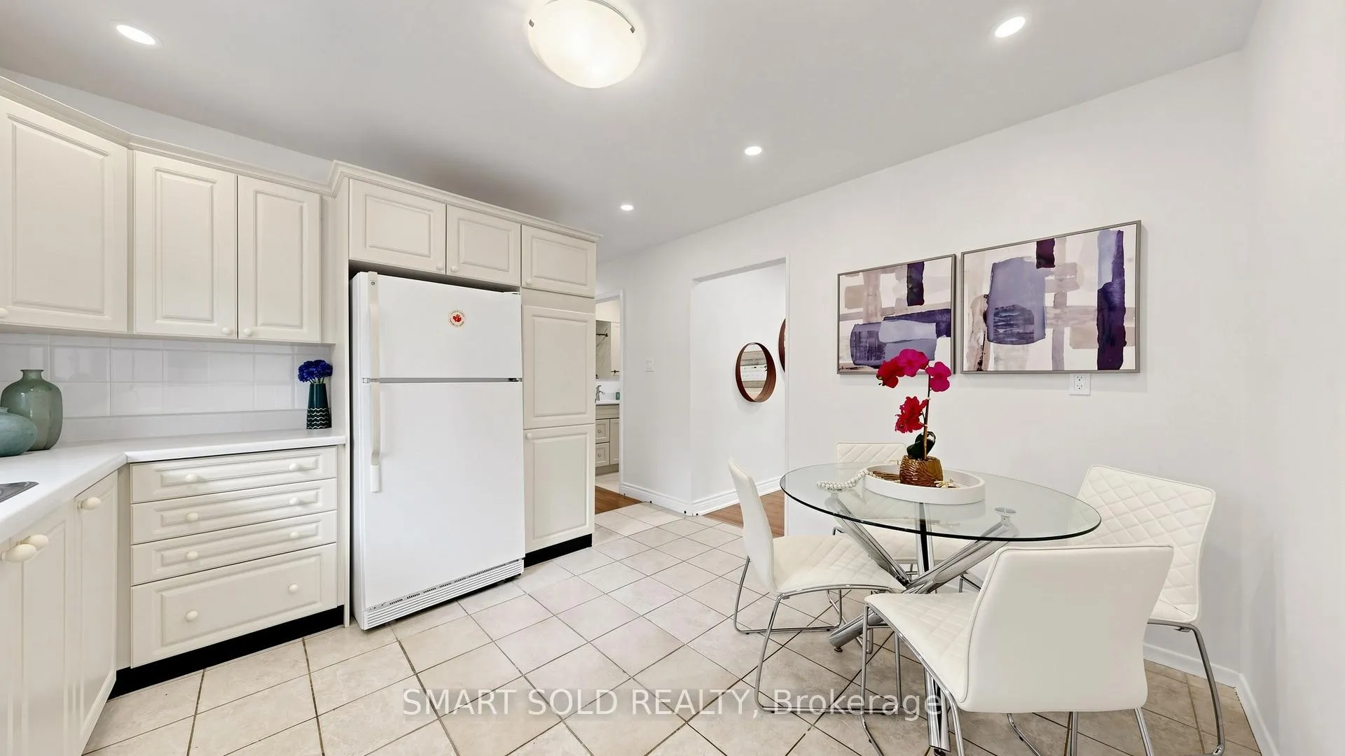 Photo 16 of 20 Bedle Avenue, North York, Hillcrest Village — HOMEH