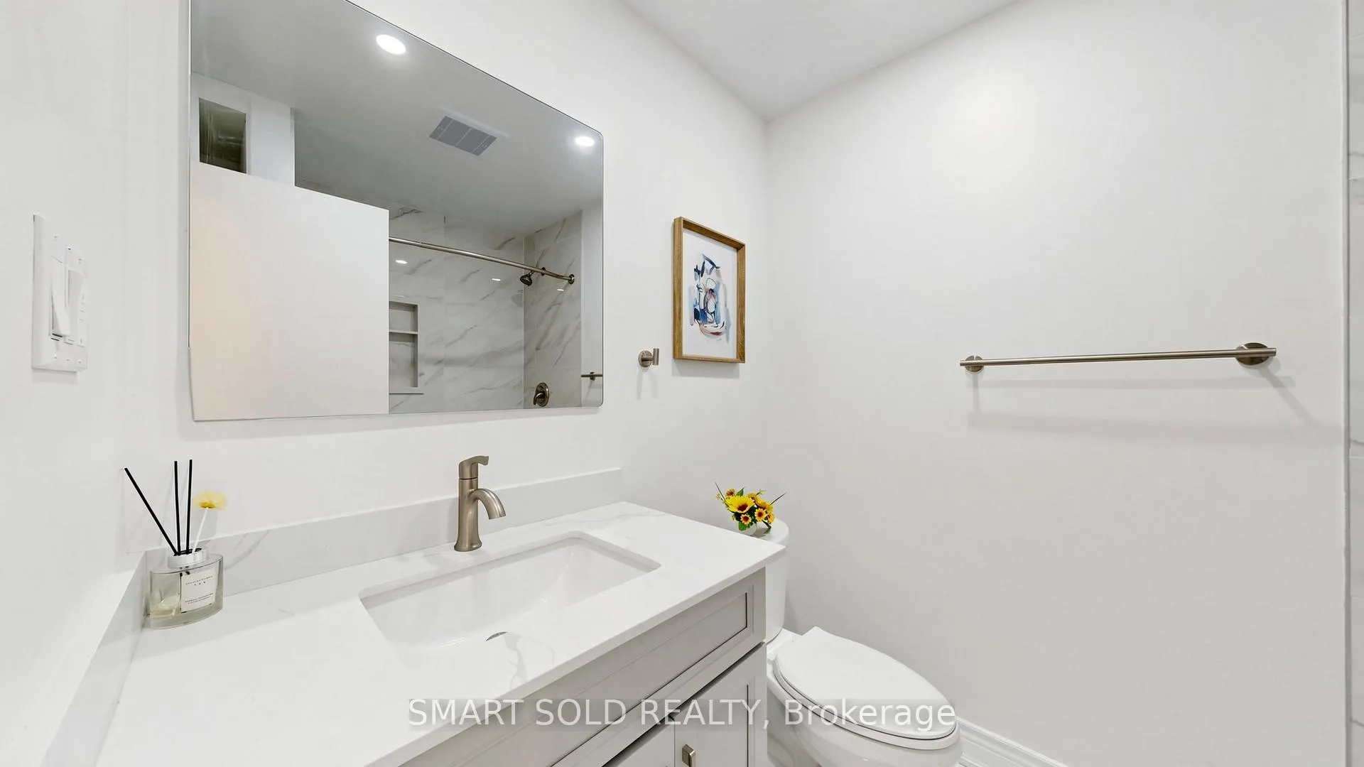 Photo 17 of 20 Bedle Avenue, North York, Hillcrest Village — HOMEH