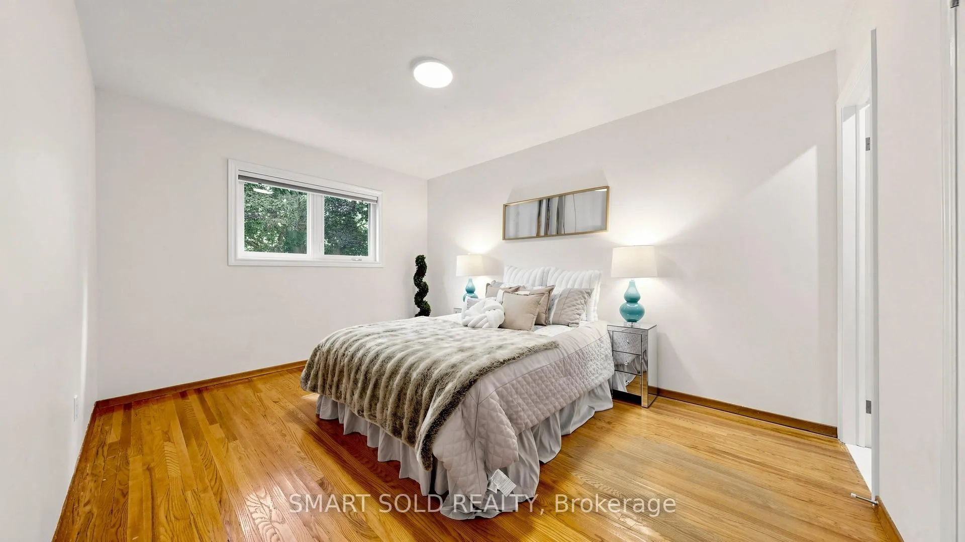 Photo 19 of 20 Bedle Avenue, North York, Hillcrest Village — HOMEH