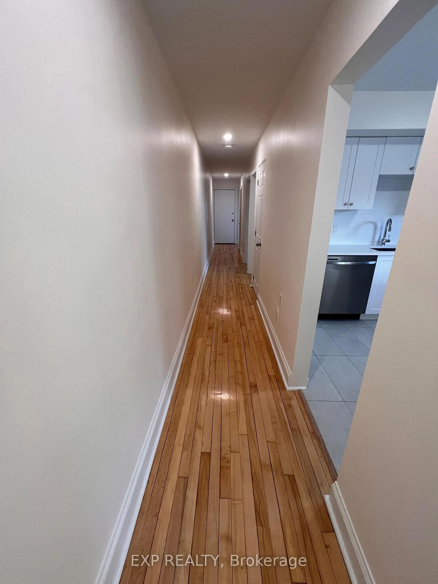Photo 11 of Unit 5, 75 Holland Avenue, Ottawa, Ottawa West — HOMEH