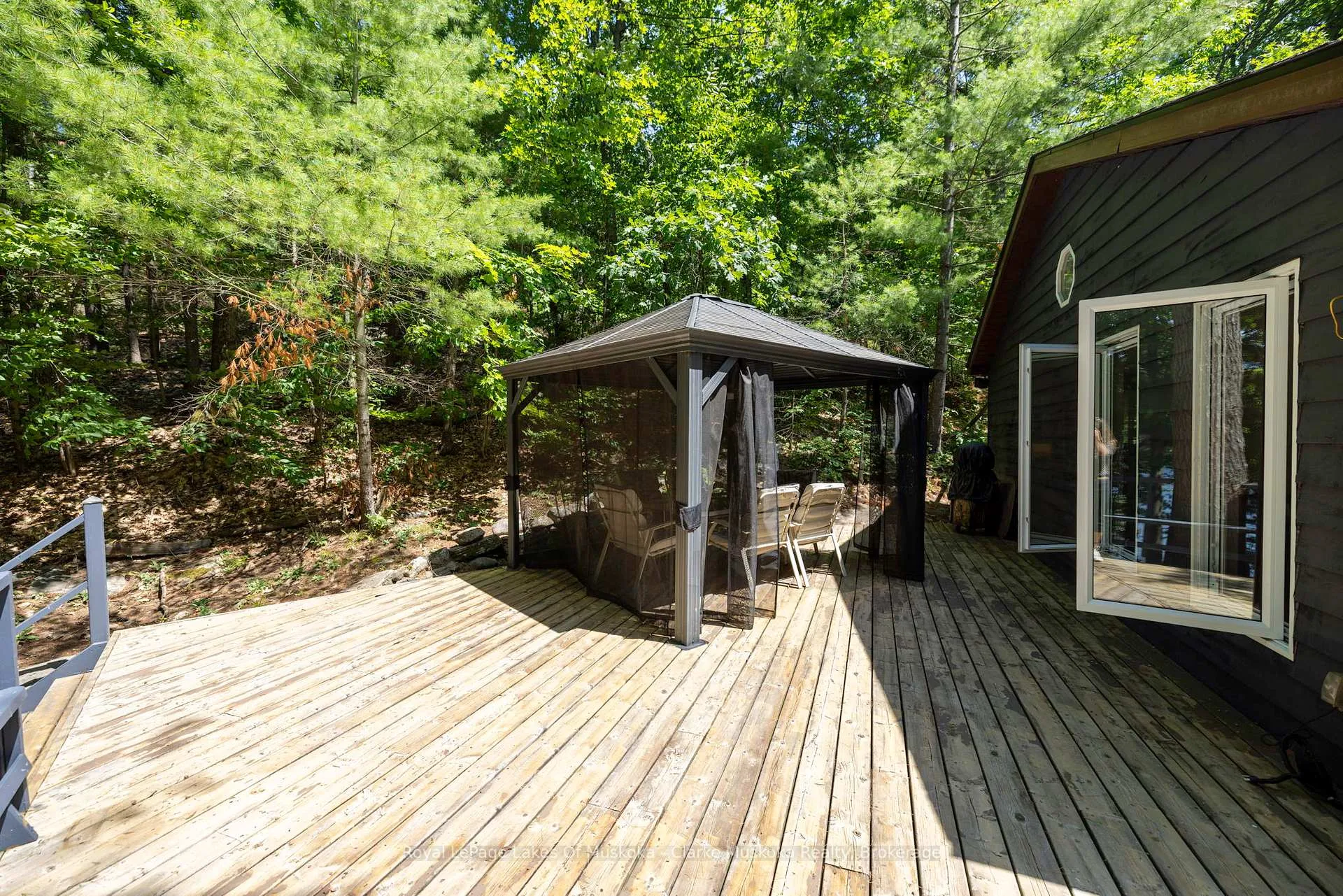 Photo 23 of 41 Miller Island, Gravenhurst, Muskoka (S) — HOMEH