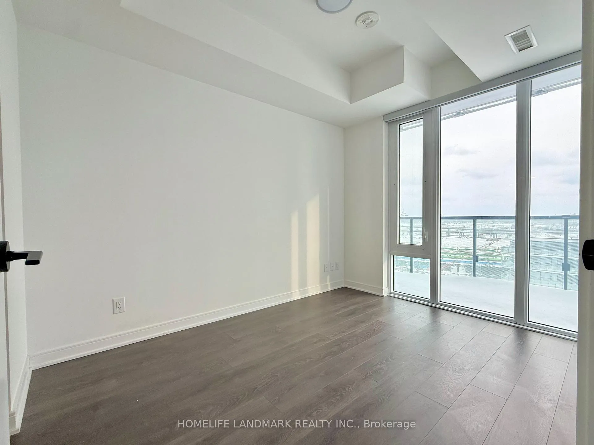 Photo 3 of Unit N1109, 35 Rolling Mills Road, Toronto, Waterfront Communities — HOMEH