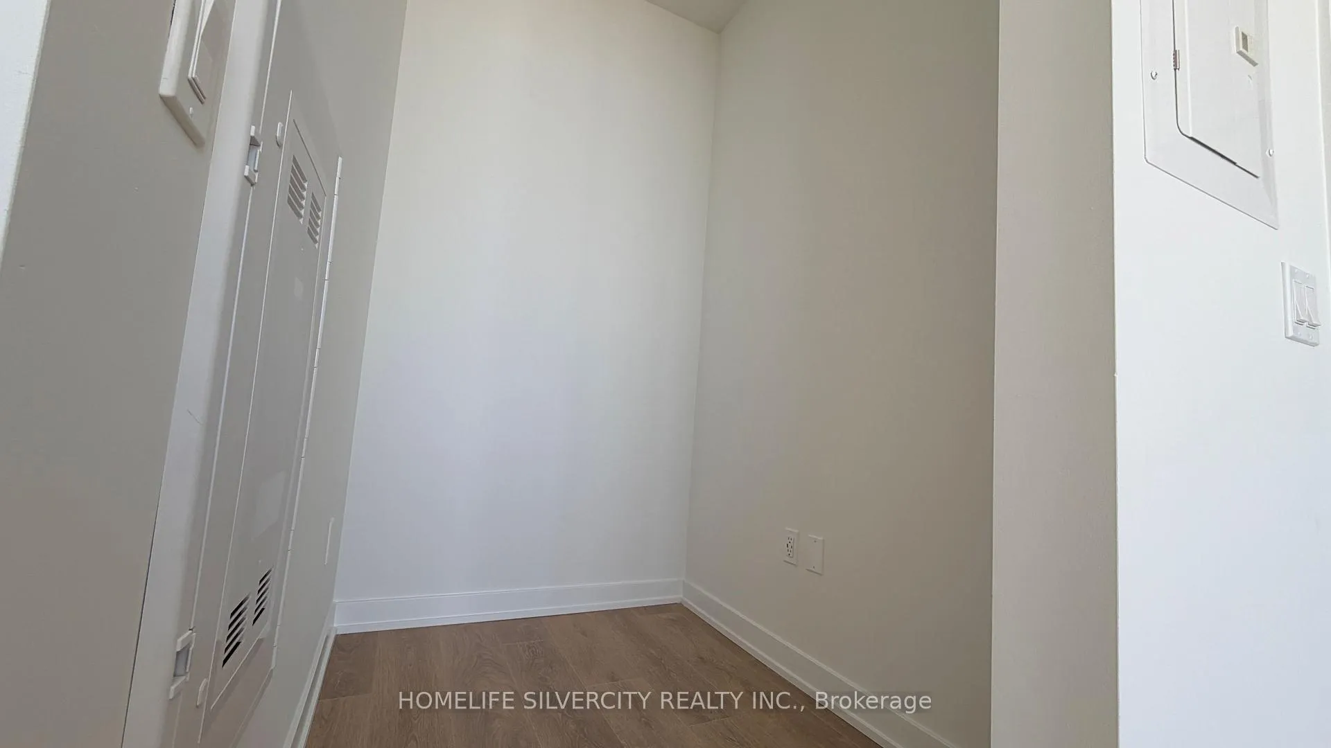 Photo 16 of Unit 3202, 1 Fairview Road, Mississauga, Mississauga Valleys — HOMEH