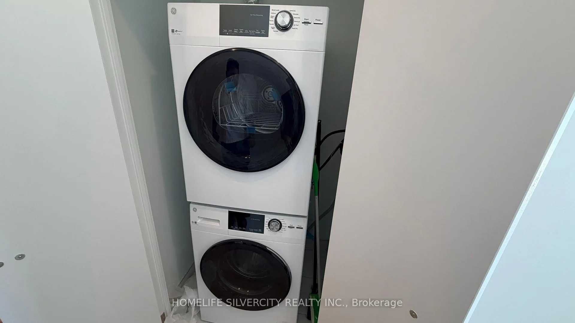 Photo 17 of Unit 3202, 1 Fairview Road, Mississauga, Mississauga Valleys — HOMEH